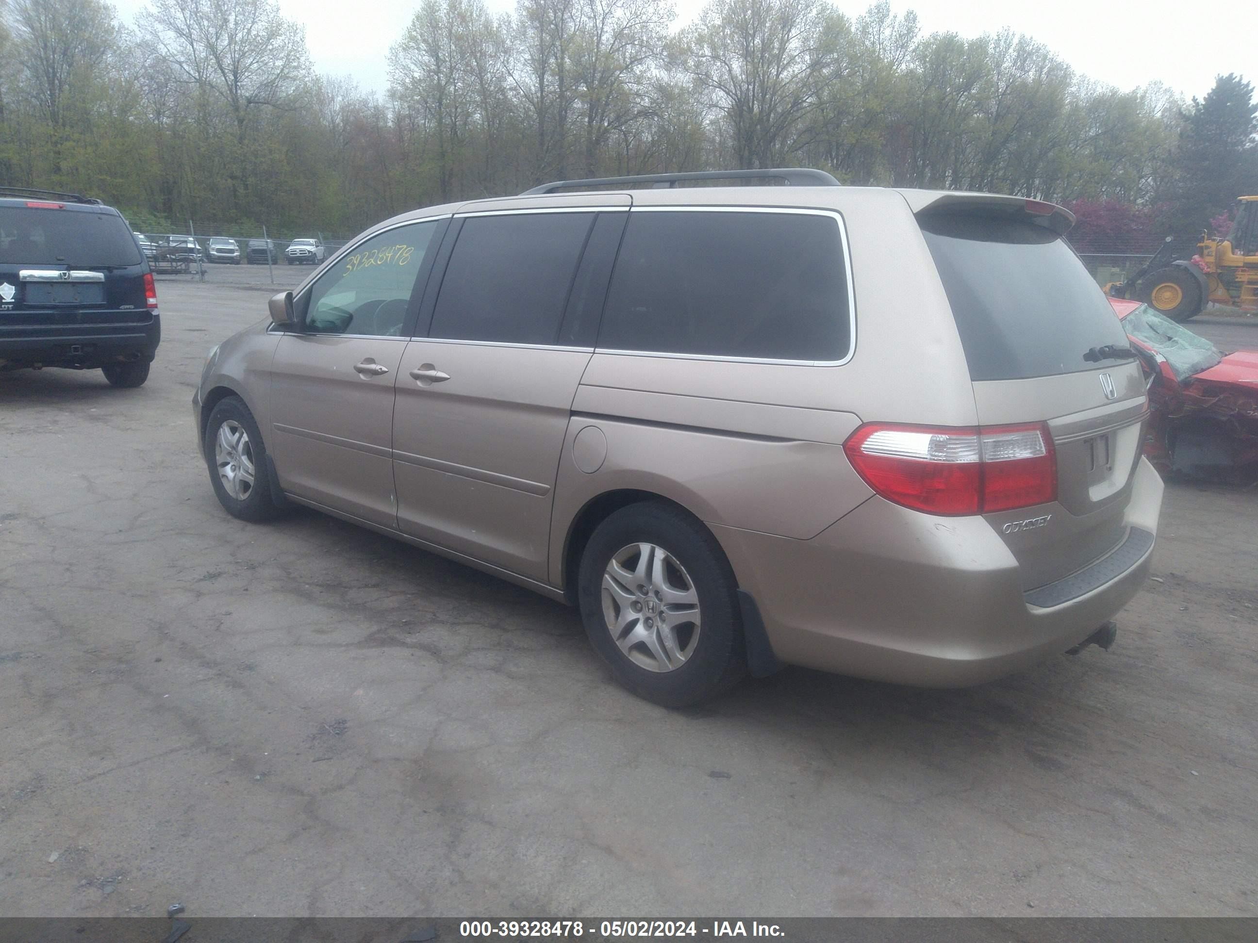 Photo 2 VIN: 5FNRL38436B430798 - HONDA ODYSSEY 