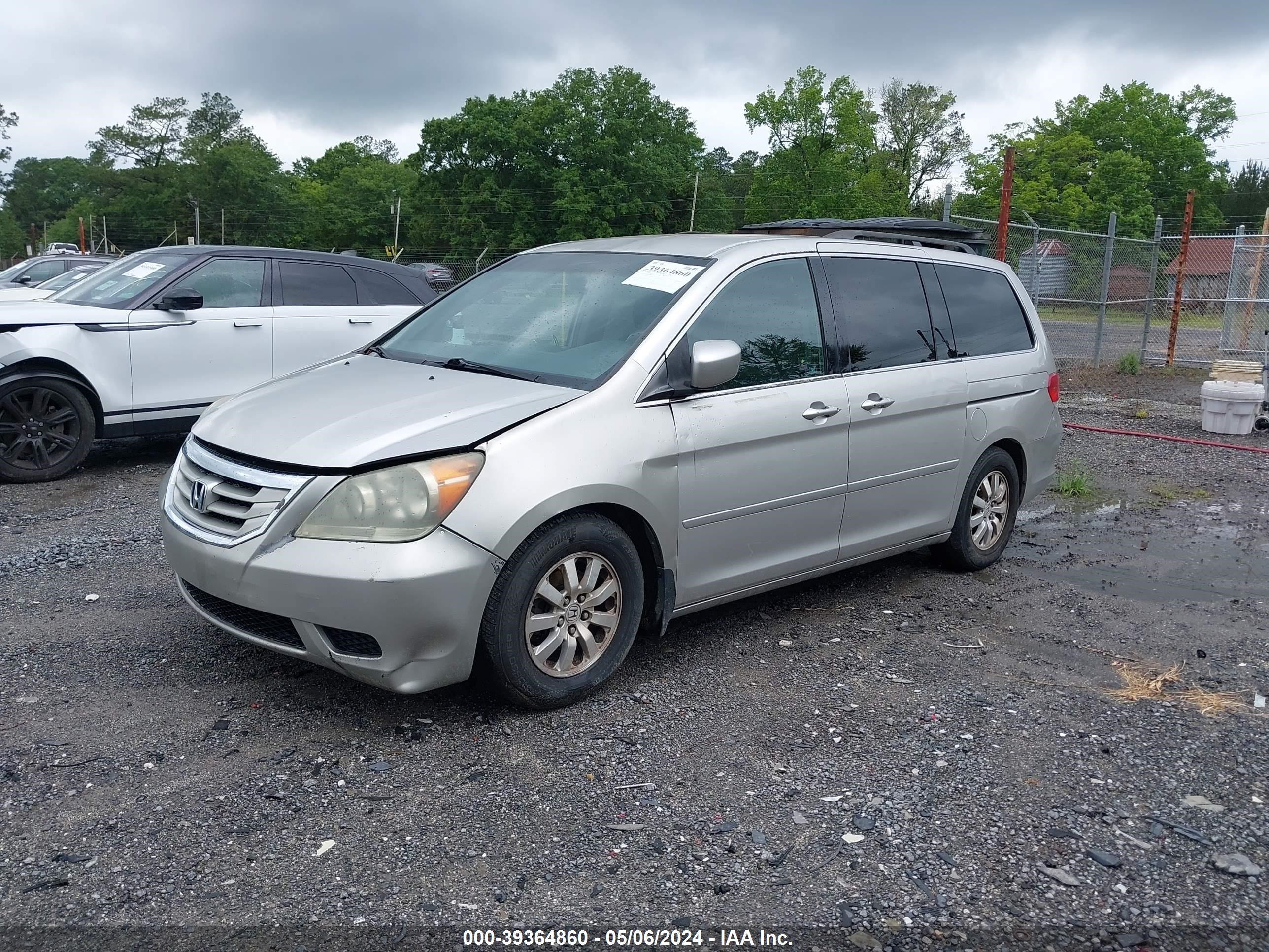 Photo 1 VIN: 5FNRL38438B409680 - HONDA ODYSSEY 