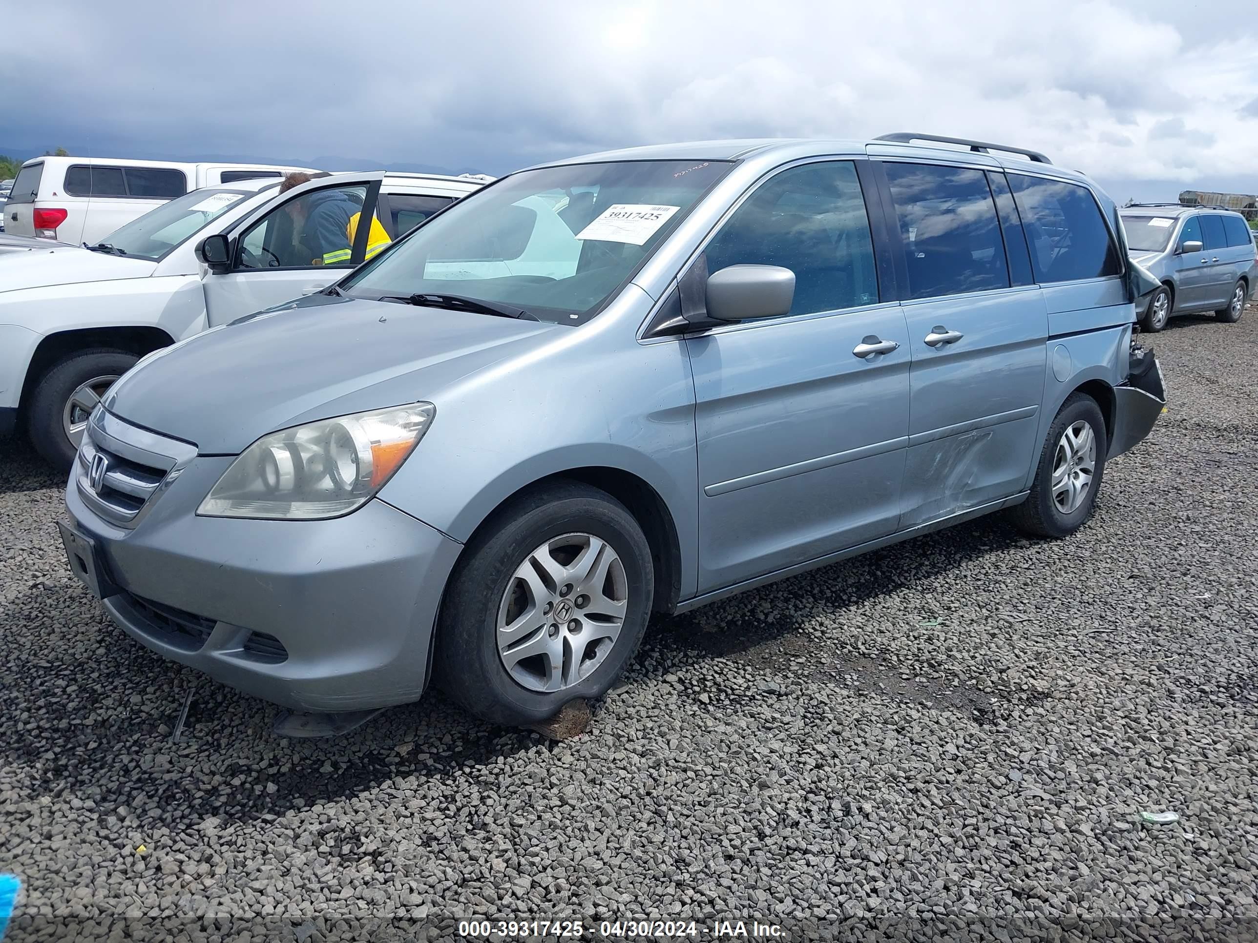 Photo 1 VIN: 5FNRL38456B104453 - HONDA ODYSSEY 