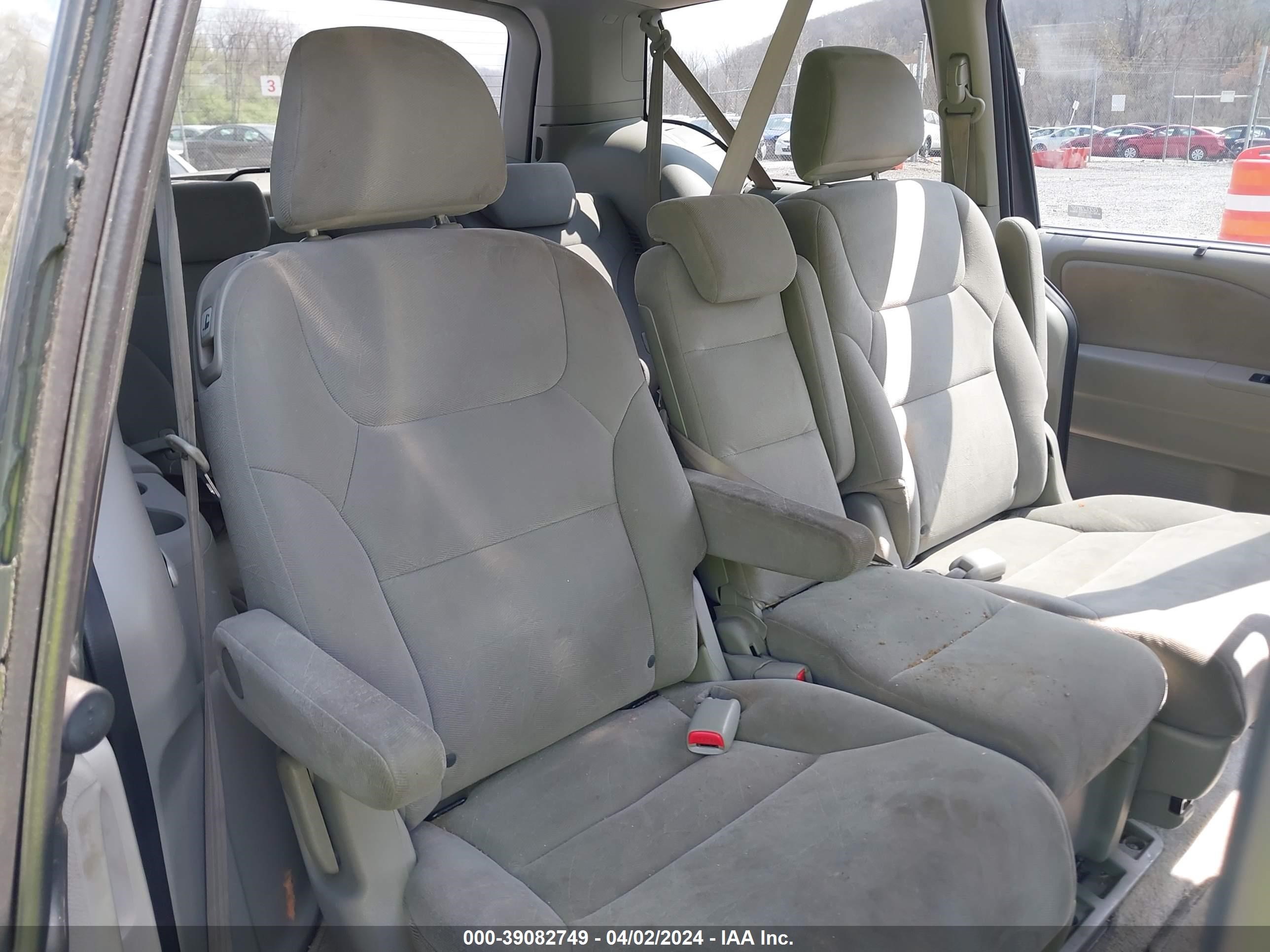 Photo 7 VIN: 5FNRL38458B088743 - HONDA ODYSSEY 