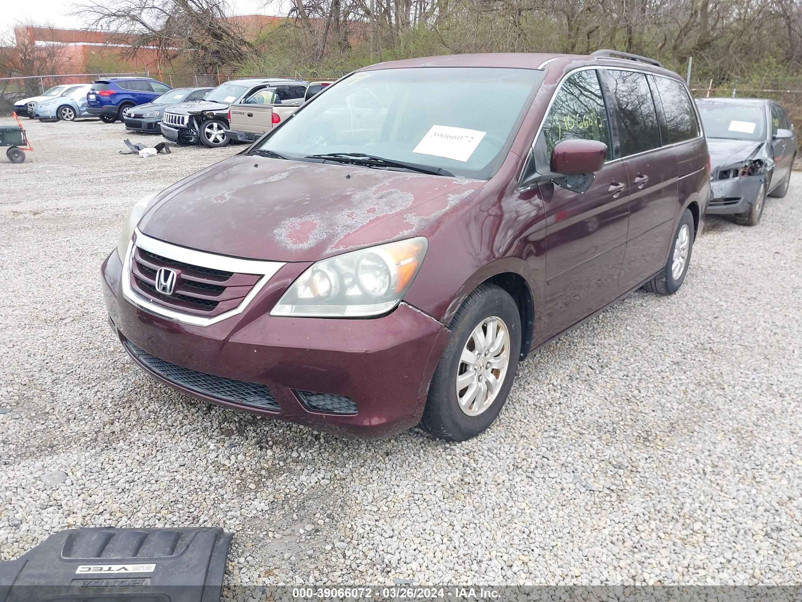 Photo 1 VIN: 5FNRL38458B102043 - HONDA ODYSSEY 