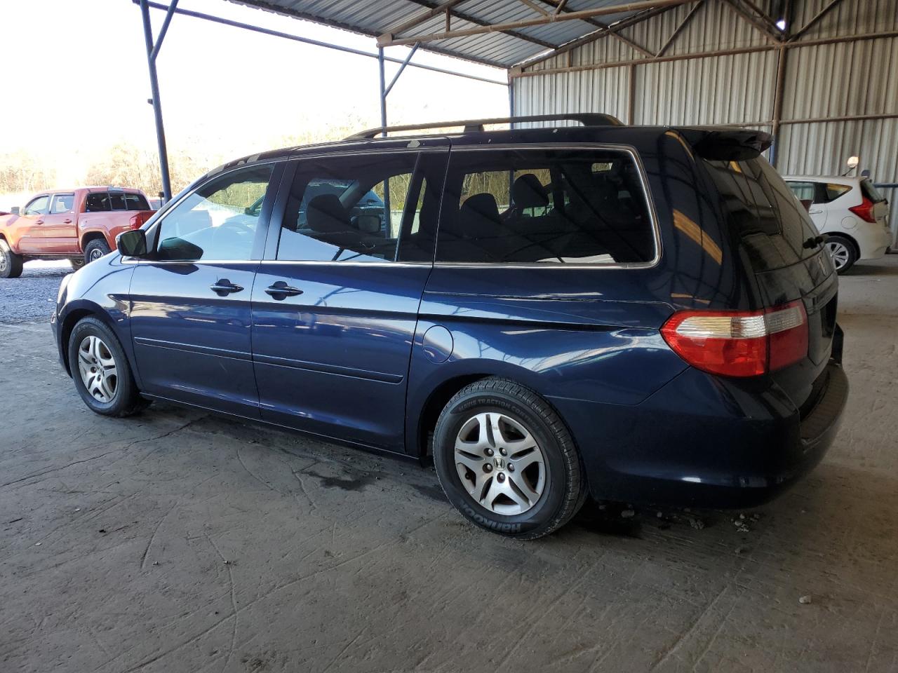 Photo 1 VIN: 5FNRL38465B012895 - HONDA ODYSSEY EX 