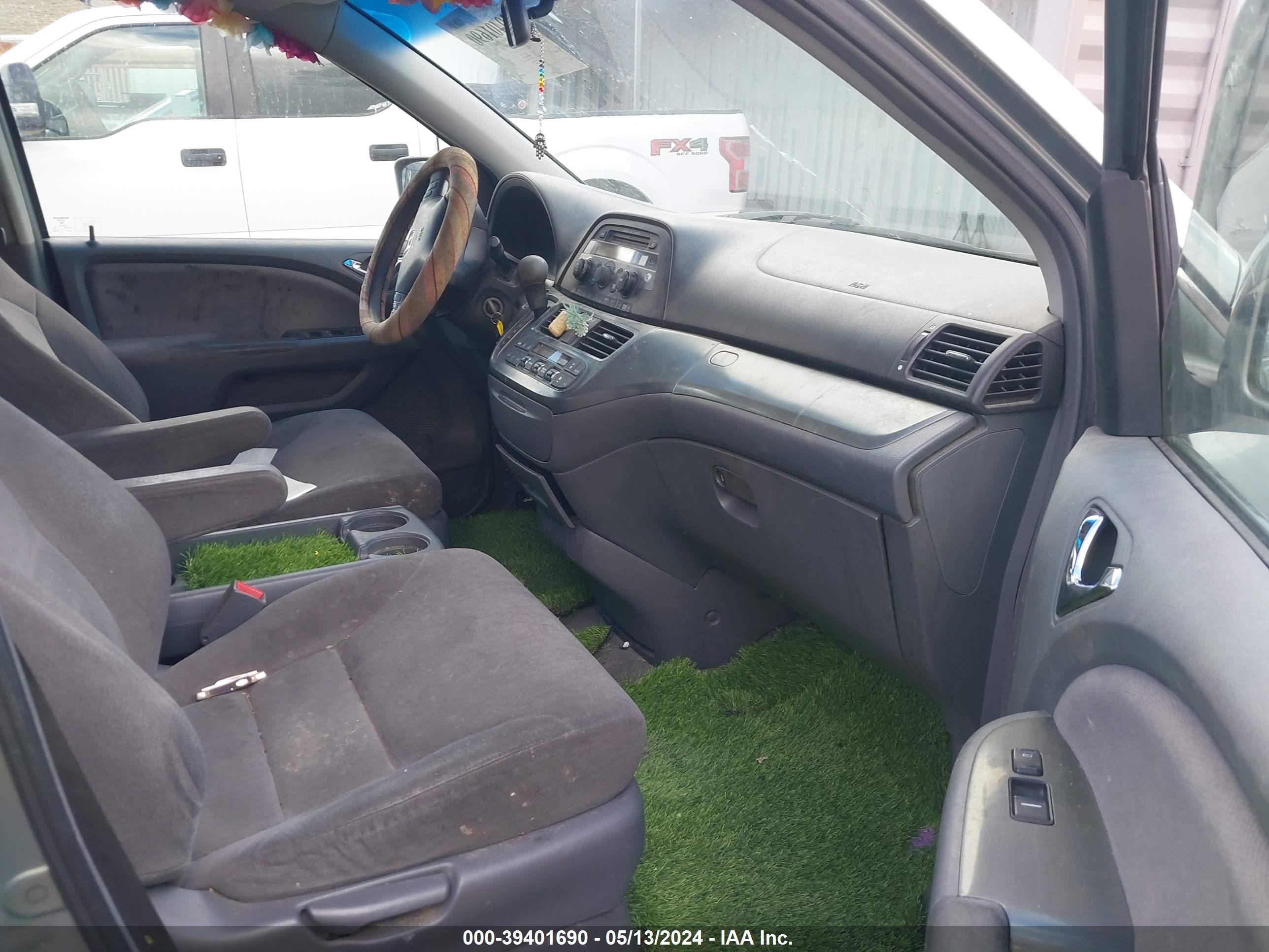 Photo 4 VIN: 5FNRL38465B101303 - HONDA ODYSSEY 