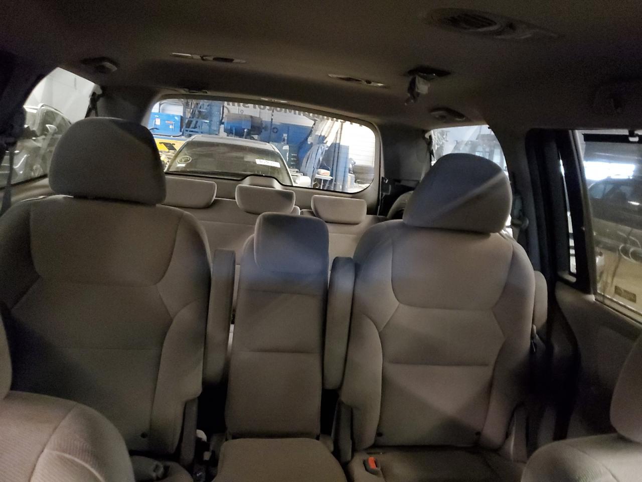 Photo 9 VIN: 5FNRL38468B031807 - HONDA ODYSSEY 