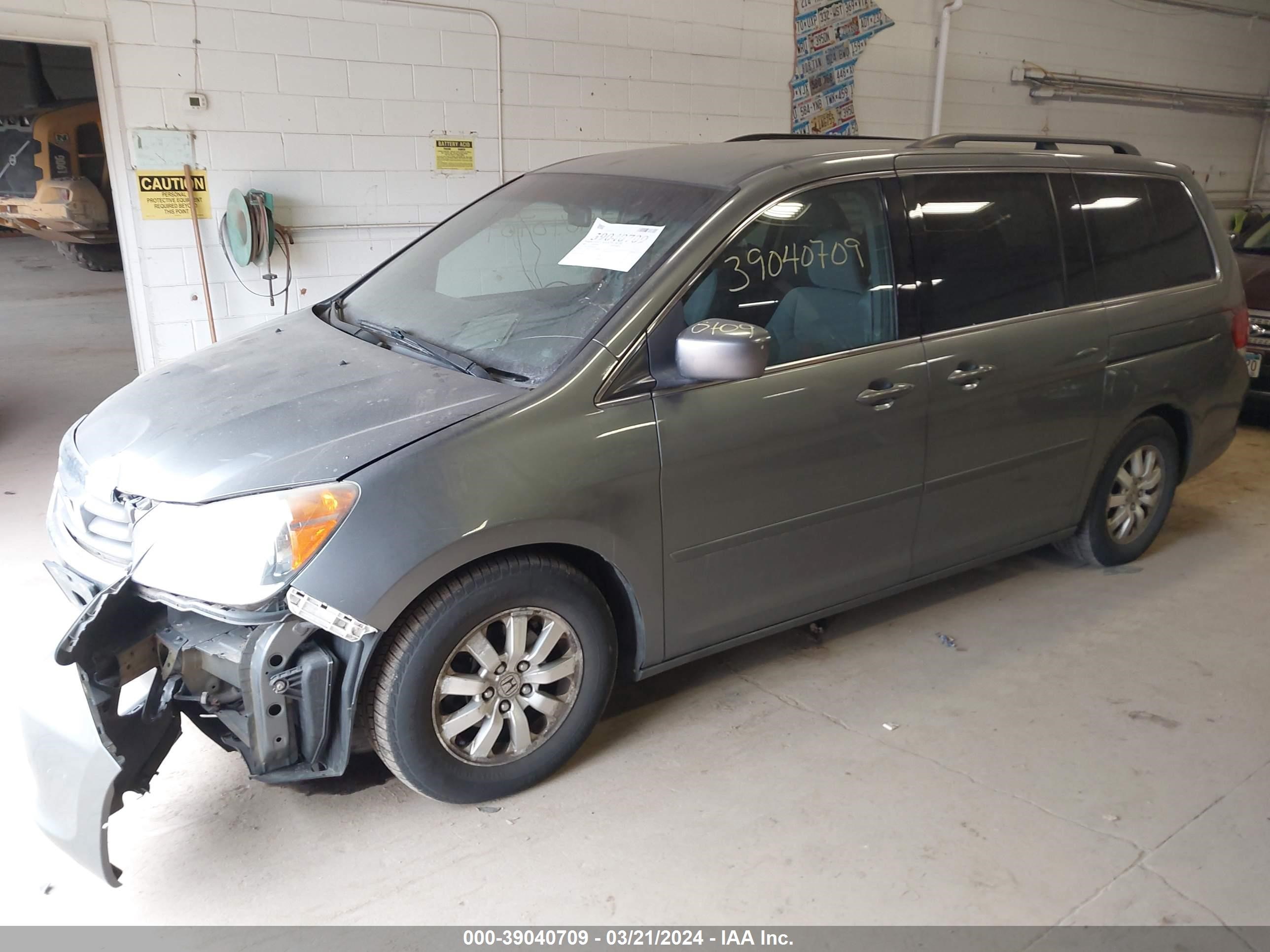 Photo 1 VIN: 5FNRL38469B404524 - HONDA ODYSSEY 