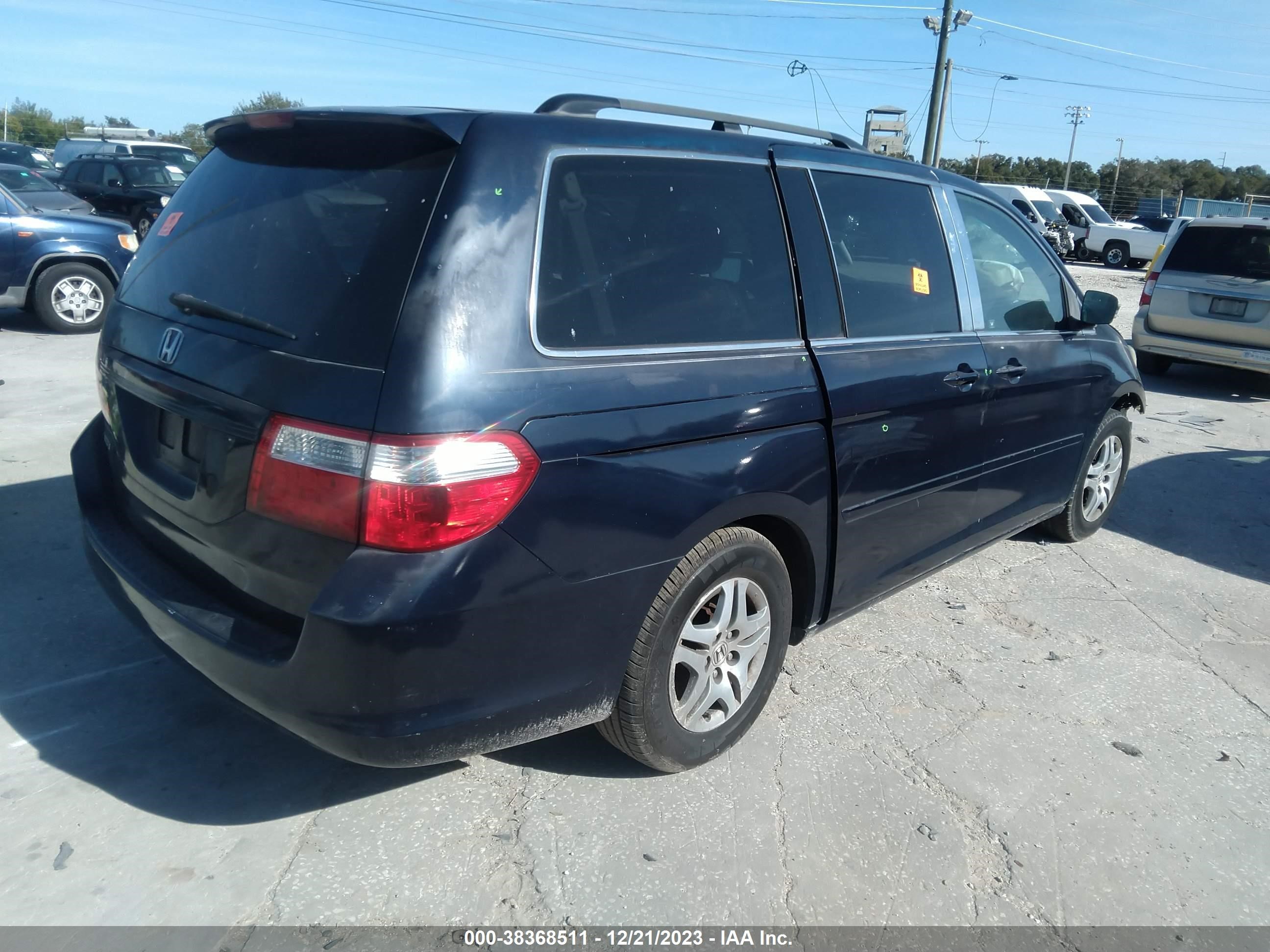 Photo 3 VIN: 5FNRL38476B122369 - HONDA ODYSSEY 