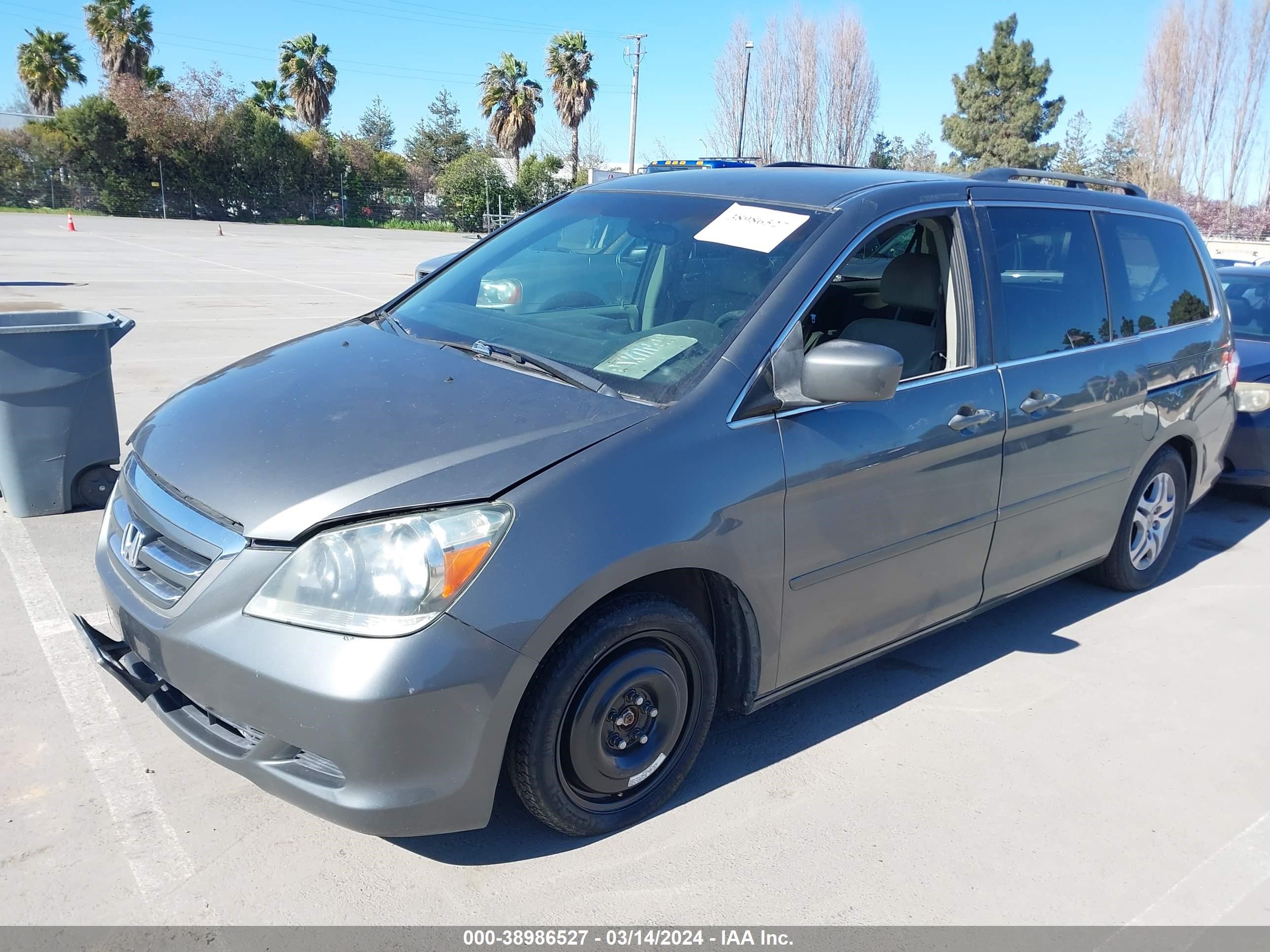 Photo 1 VIN: 5FNRL38477B432880 - HONDA ODYSSEY 