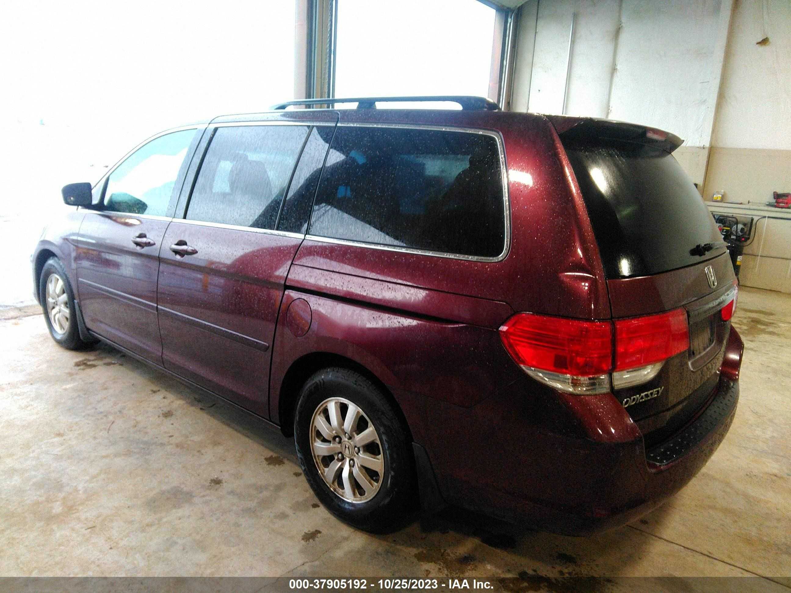 Photo 2 VIN: 5FNRL38478B065545 - HONDA ODYSSEY 