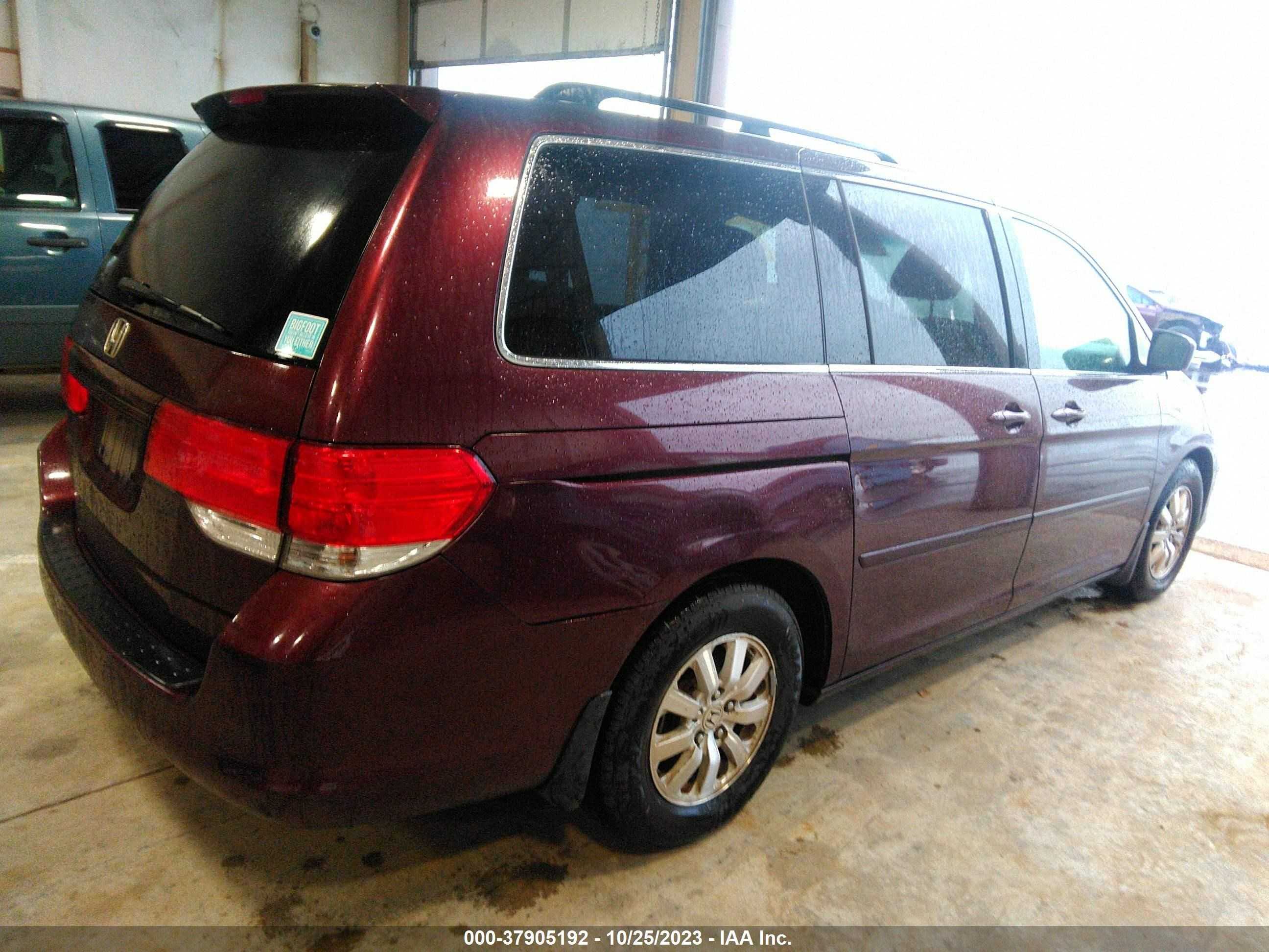 Photo 3 VIN: 5FNRL38478B065545 - HONDA ODYSSEY 