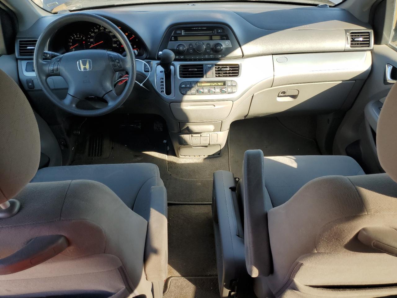 Photo 7 VIN: 5FNRL38478B070079 - HONDA ODYSSEY 