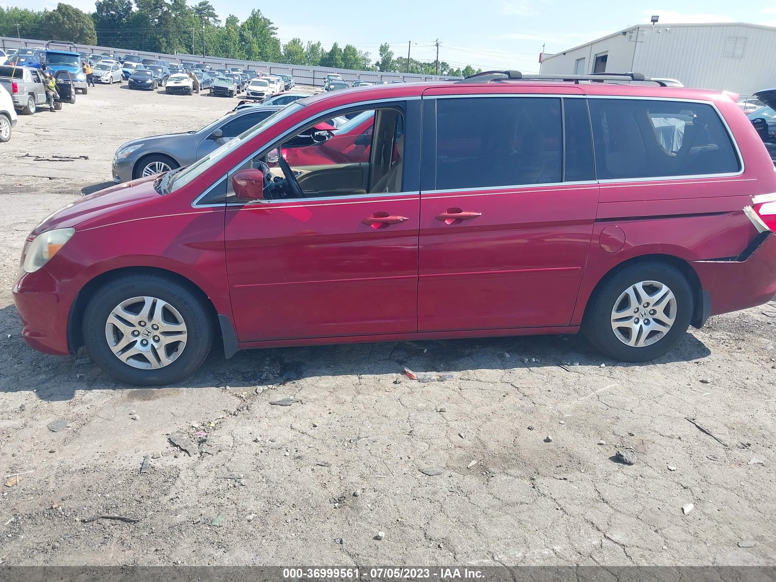 Photo 13 VIN: 5FNRL38485B401408 - HONDA ODYSSEY 