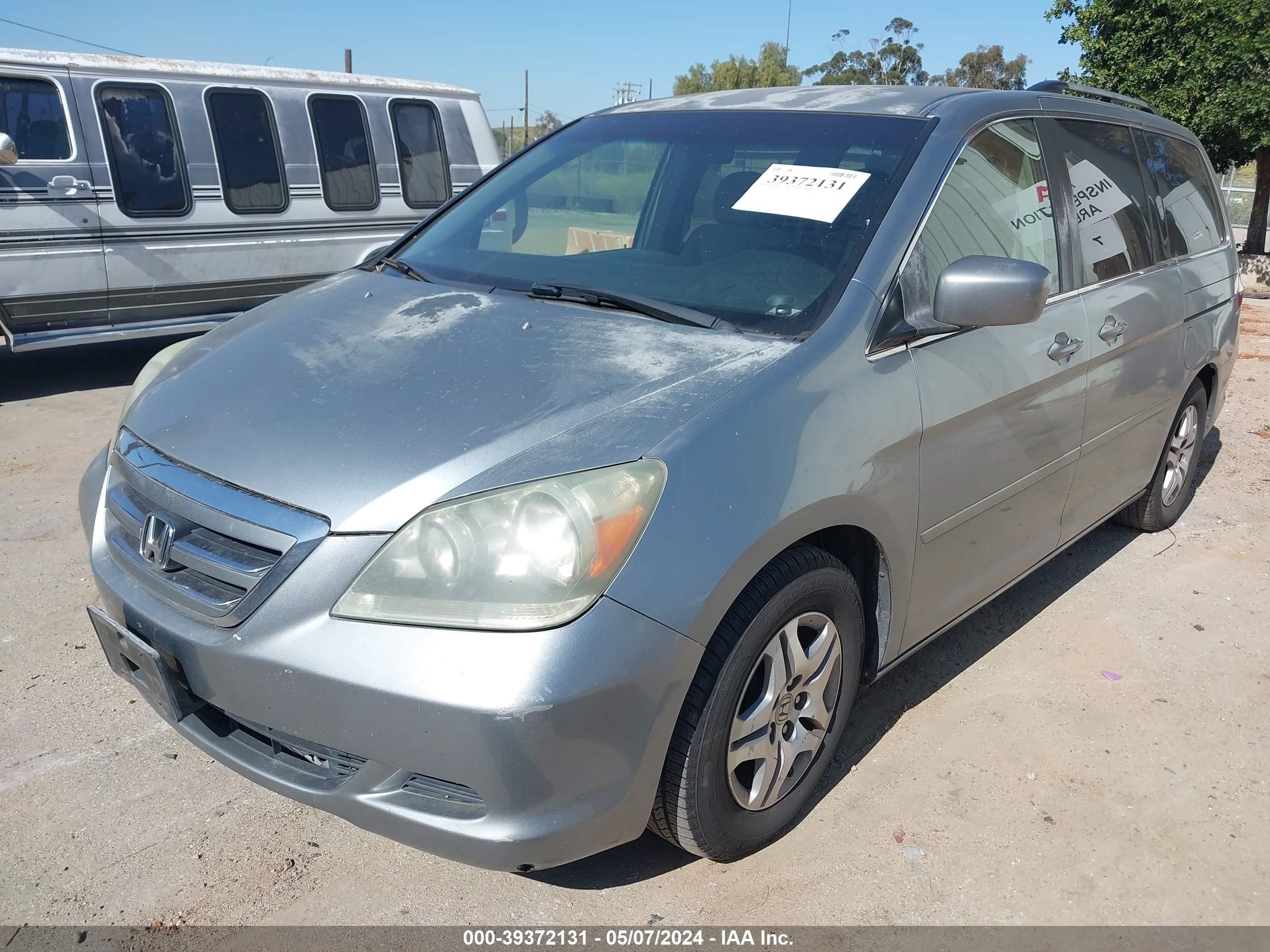 Photo 1 VIN: 5FNRL38486B035984 - HONDA ODYSSEY 