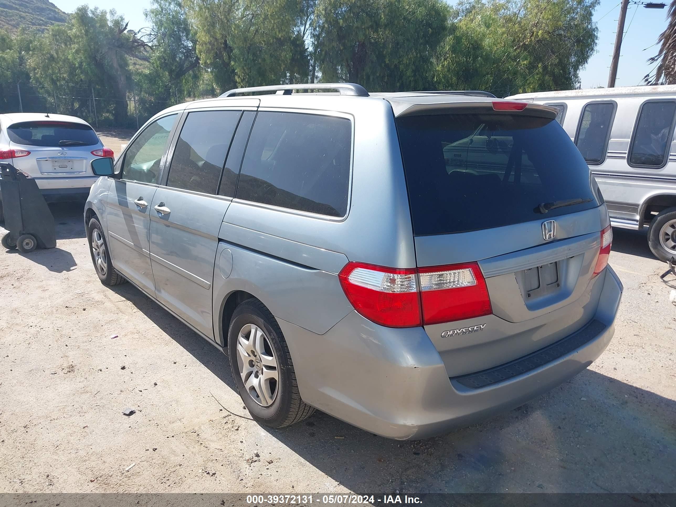 Photo 2 VIN: 5FNRL38486B035984 - HONDA ODYSSEY 