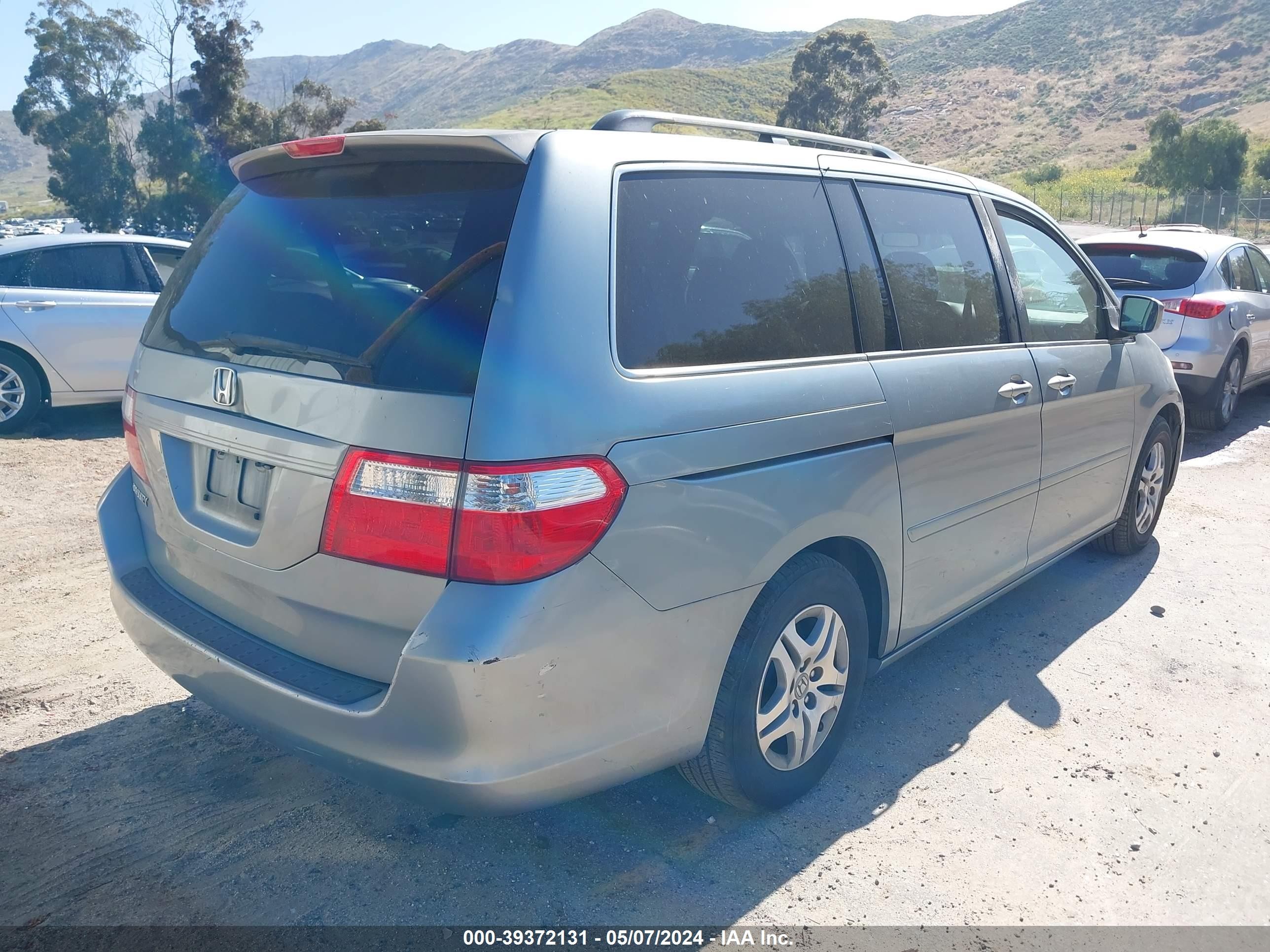 Photo 3 VIN: 5FNRL38486B035984 - HONDA ODYSSEY 