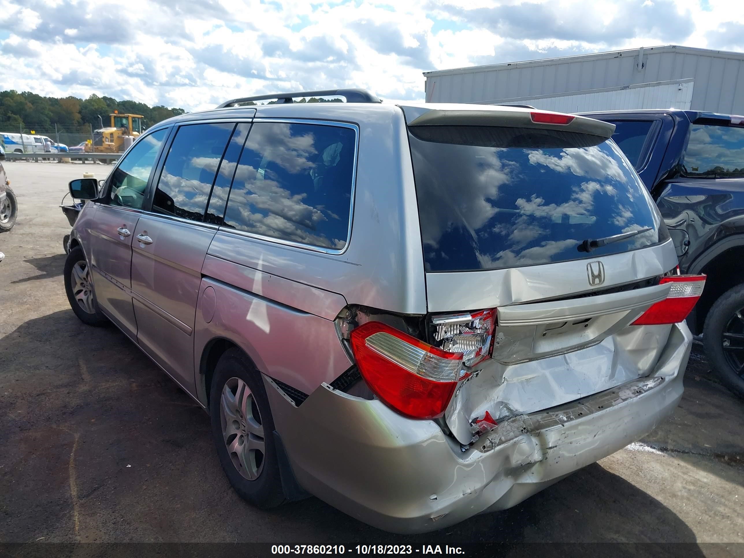 Photo 2 VIN: 5FNRL38487B418485 - HONDA ODYSSEY 