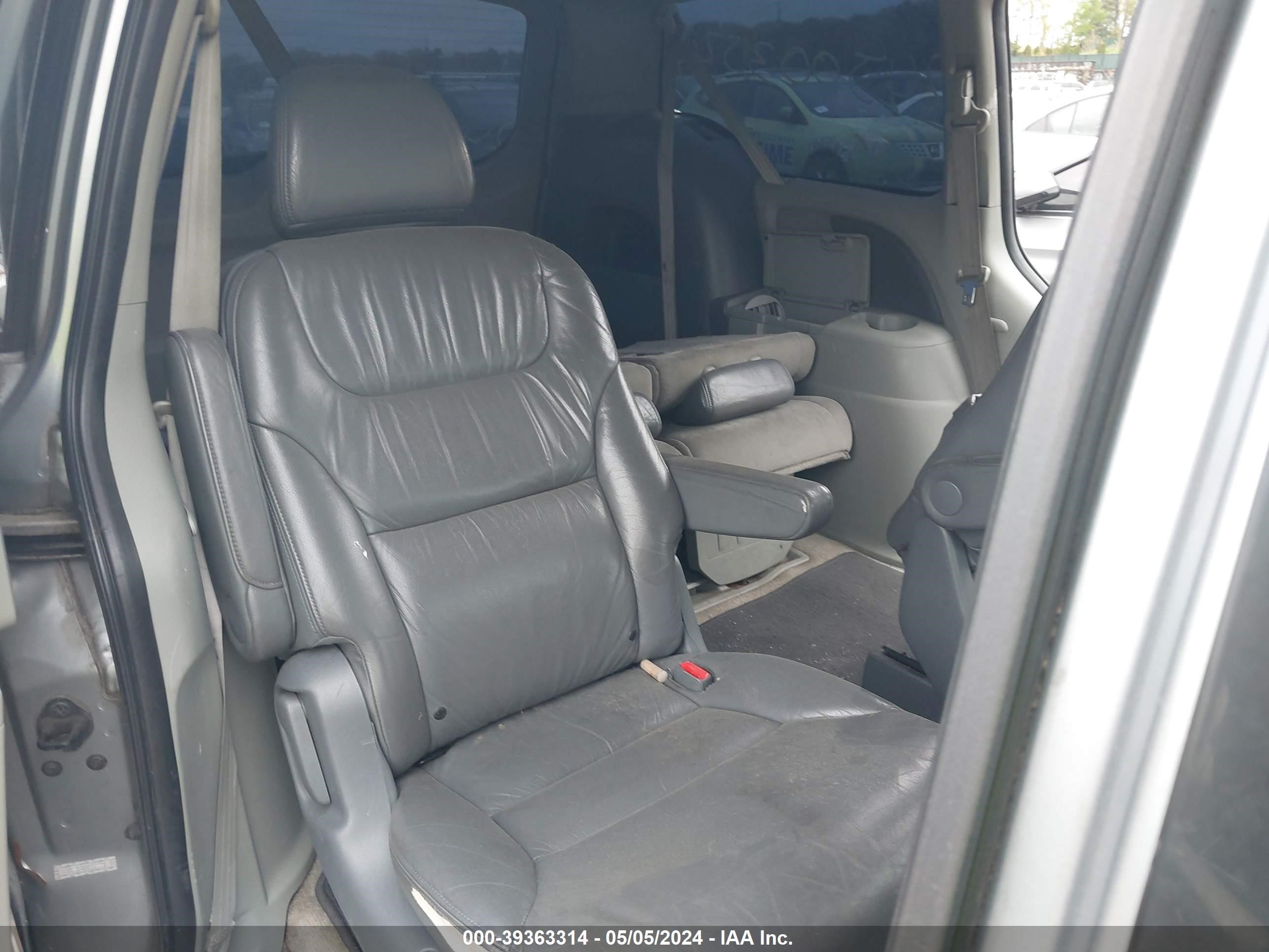 Photo 7 VIN: 5FNRL38488B041738 - HONDA ODYSSEY 