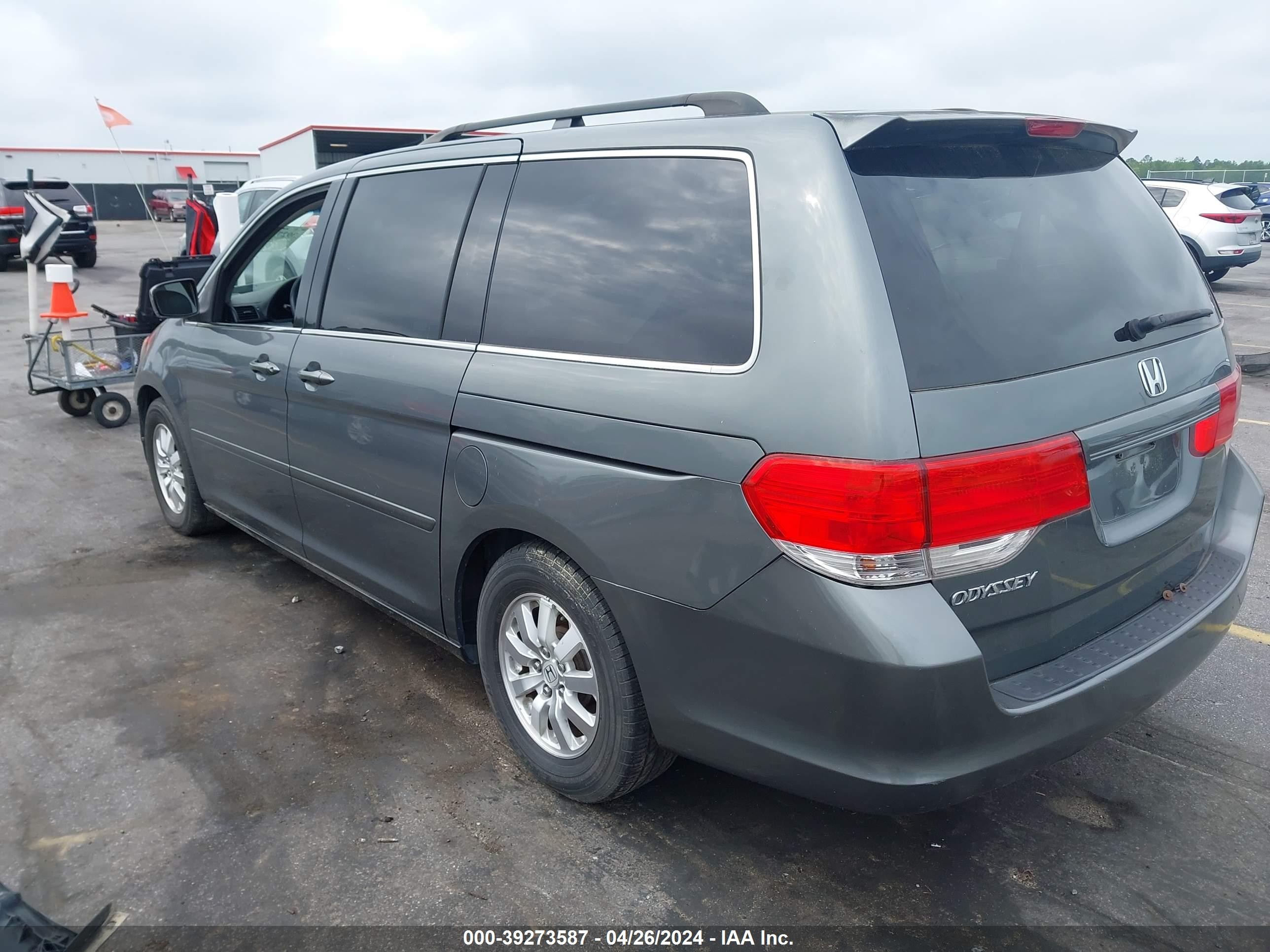 Photo 2 VIN: 5FNRL38488B407472 - HONDA ODYSSEY 