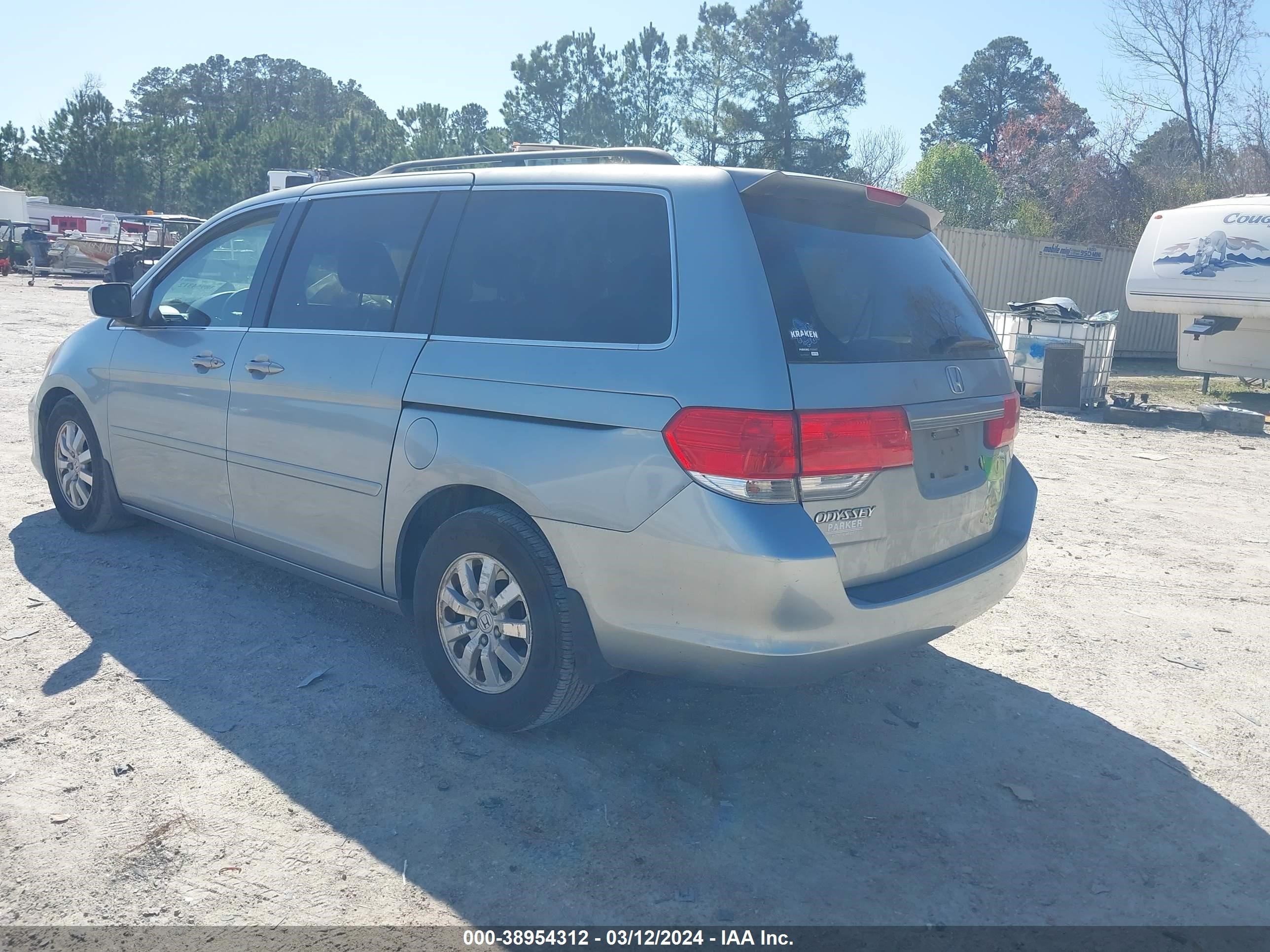 Photo 2 VIN: 5FNRL38489B040204 - HONDA ODYSSEY 