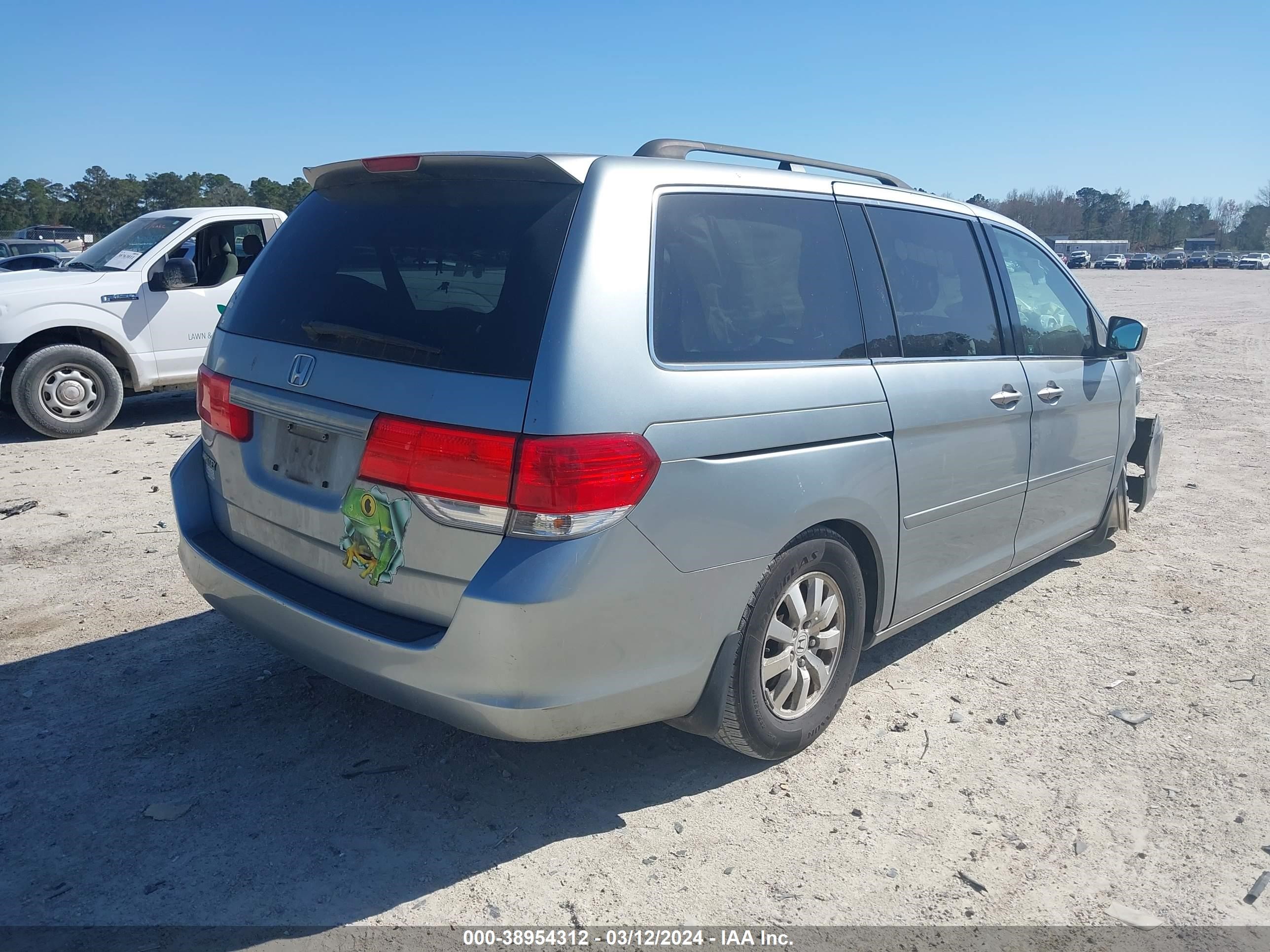 Photo 3 VIN: 5FNRL38489B040204 - HONDA ODYSSEY 