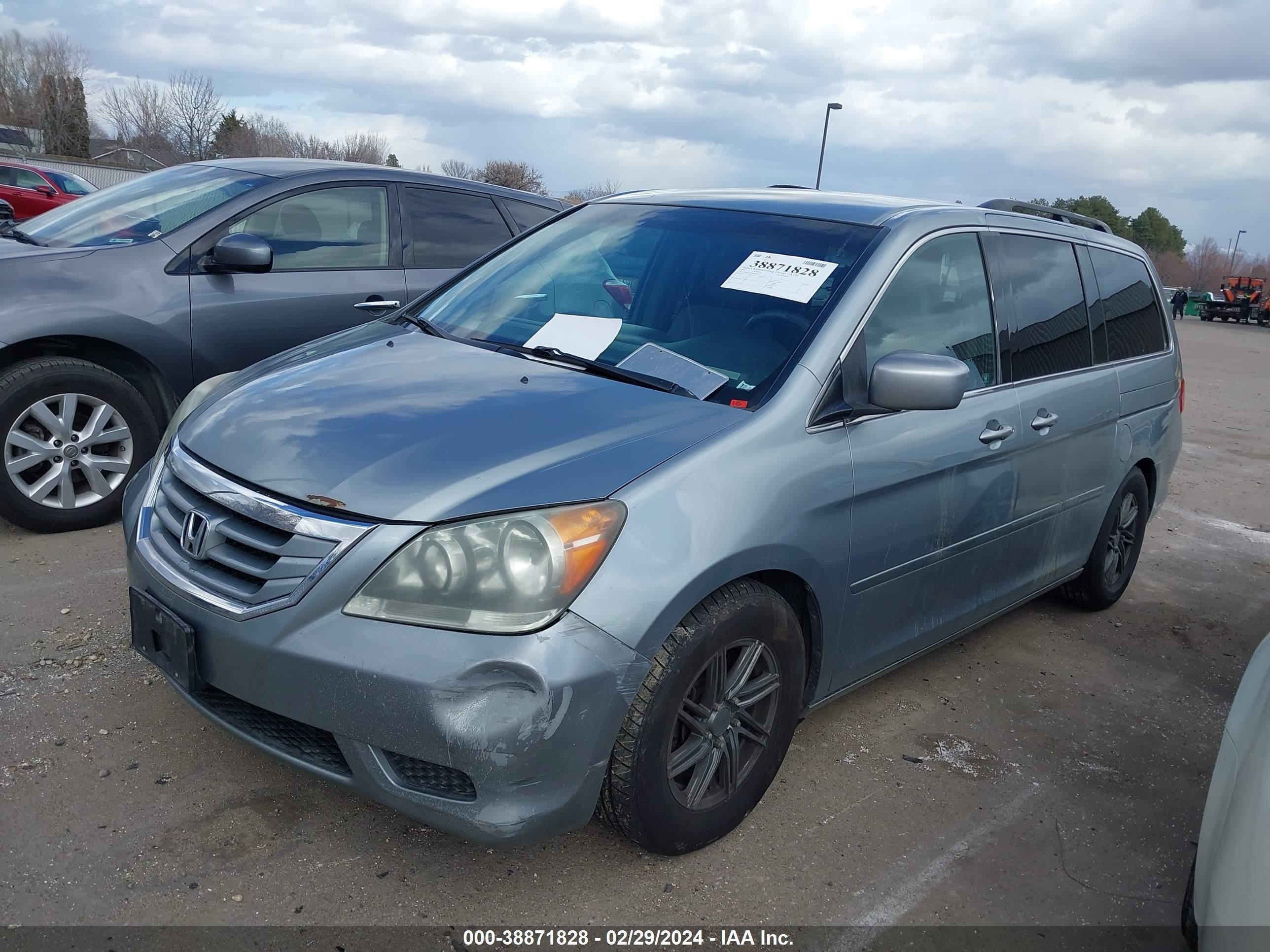 Photo 1 VIN: 5FNRL38498B038363 - HONDA ODYSSEY 