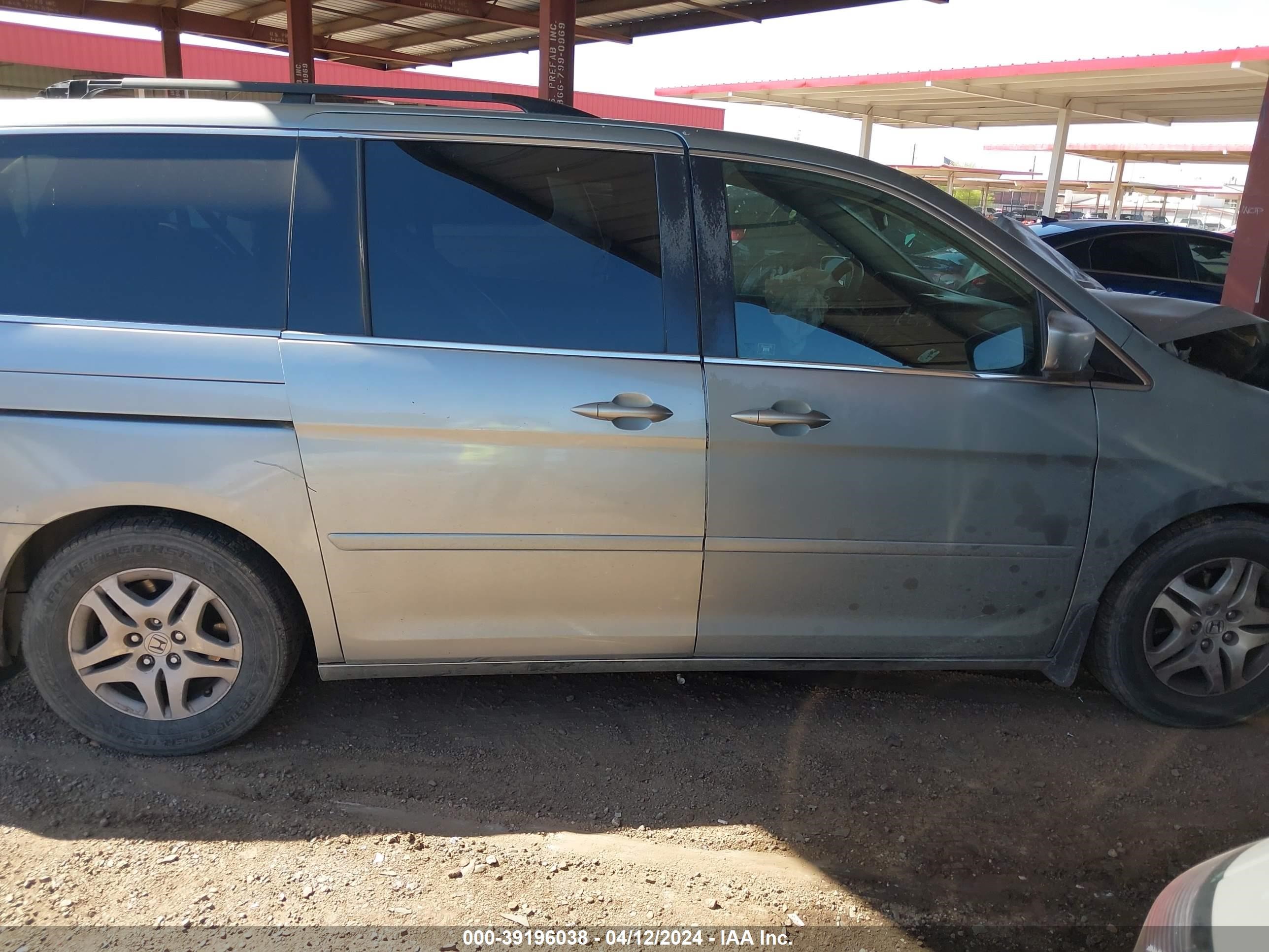 Photo 10 VIN: 5FNRL384X6B031418 - HONDA ODYSSEY 