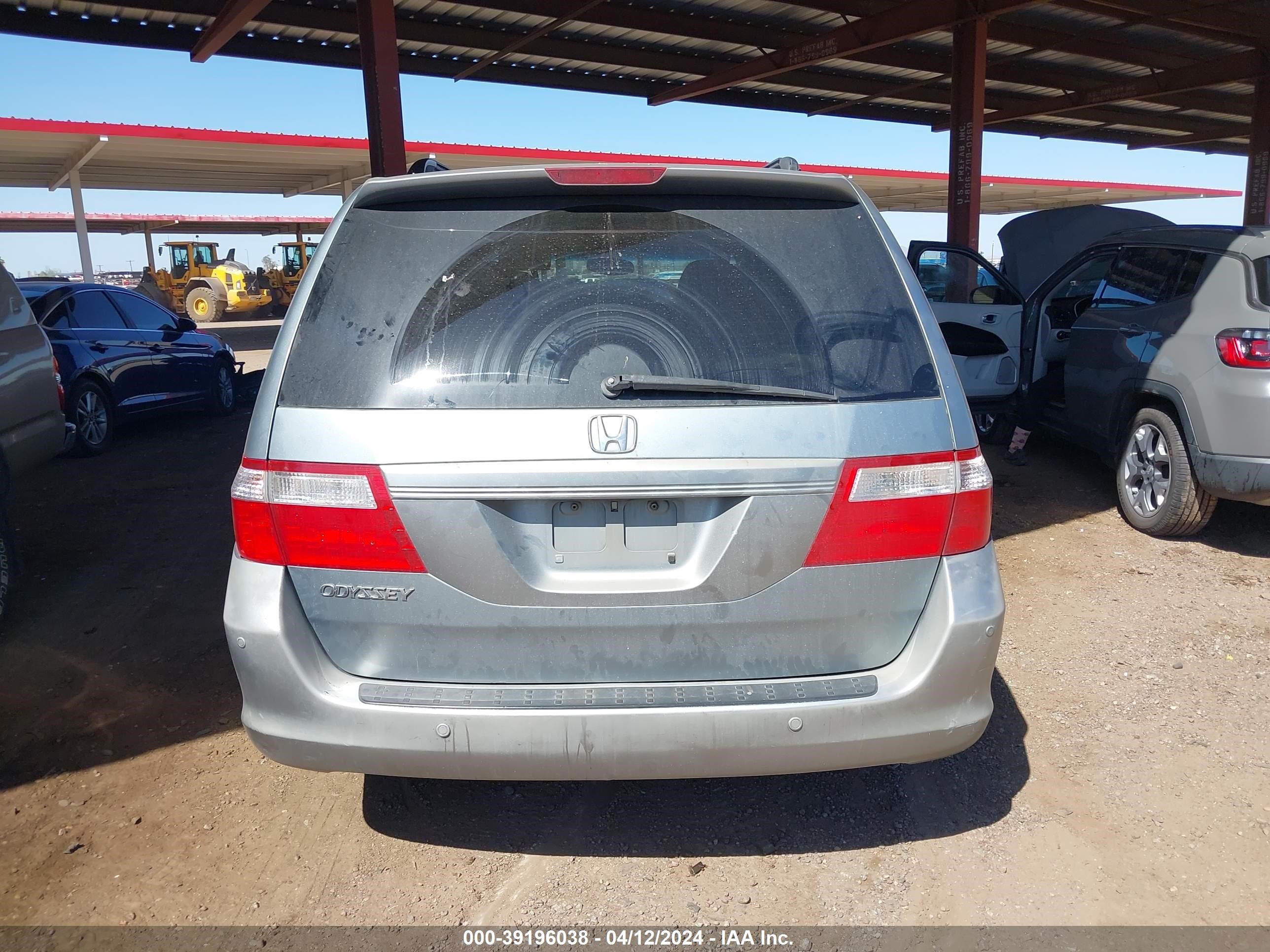 Photo 13 VIN: 5FNRL384X6B031418 - HONDA ODYSSEY 