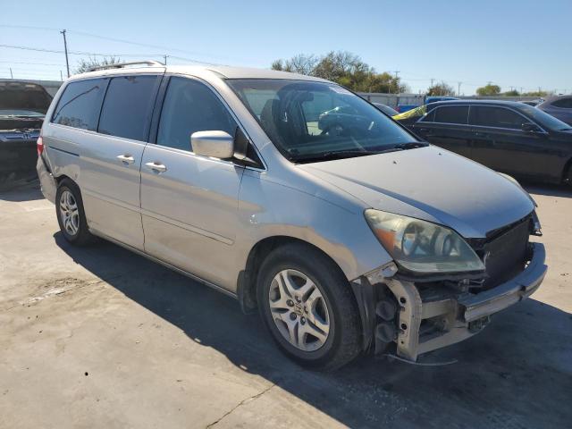 Photo 3 VIN: 5FNRL384X6B054536 - HONDA ODYSSEY EX 