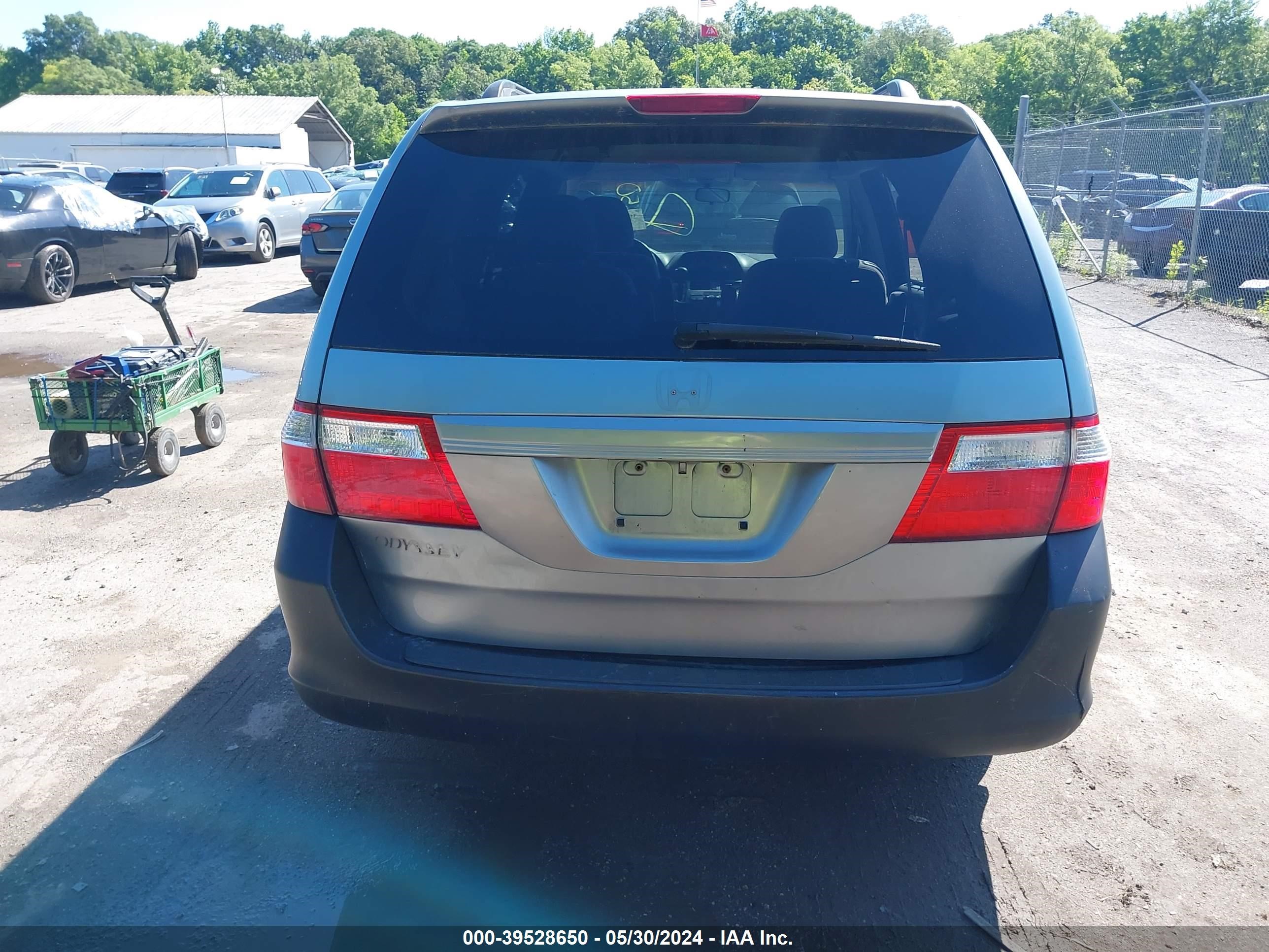 Photo 15 VIN: 5FNRL384X7B086713 - HONDA ODYSSEY 