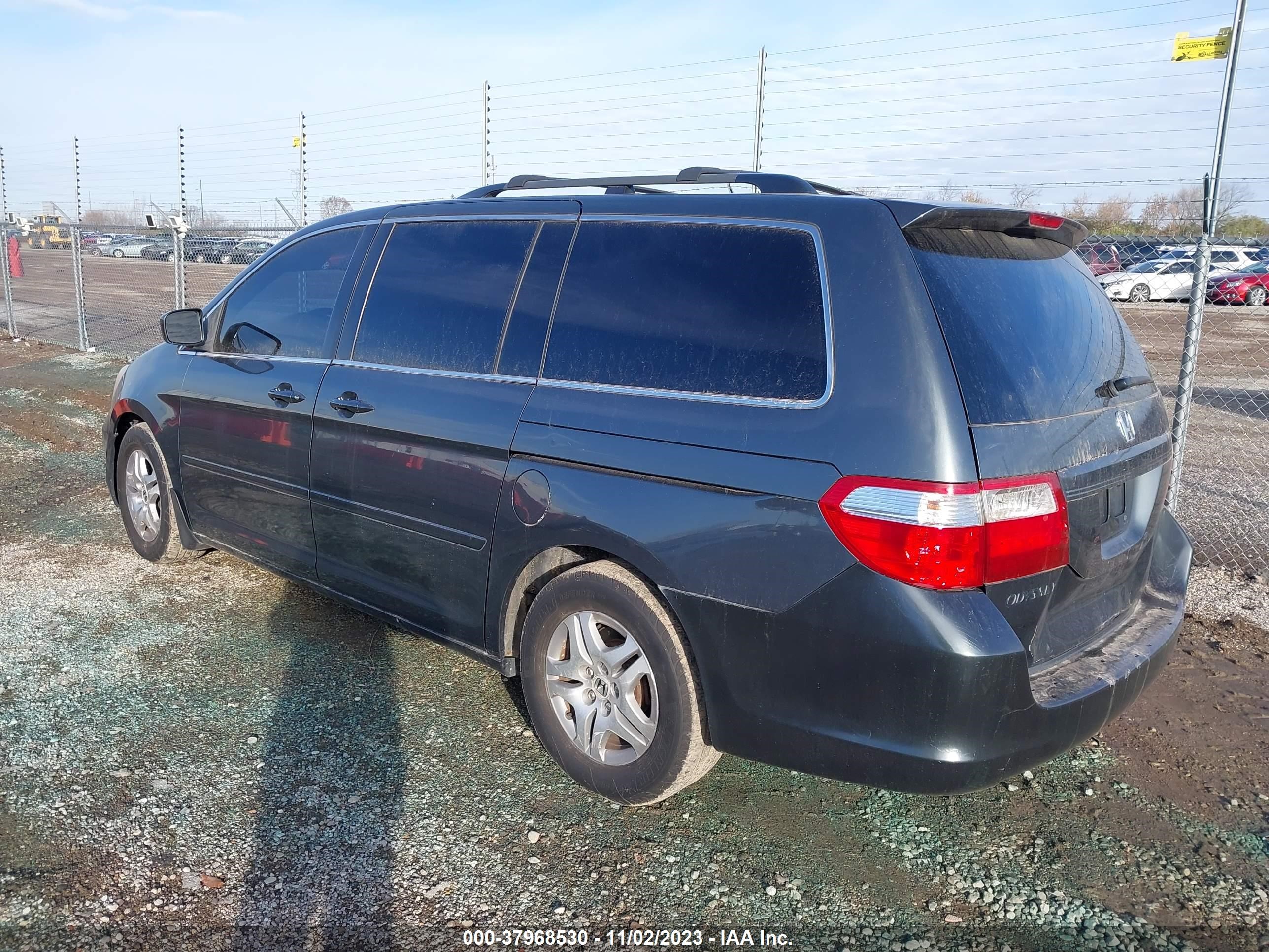 Photo 2 VIN: 5FNRL38606B418349 - HONDA ODYSSEY 