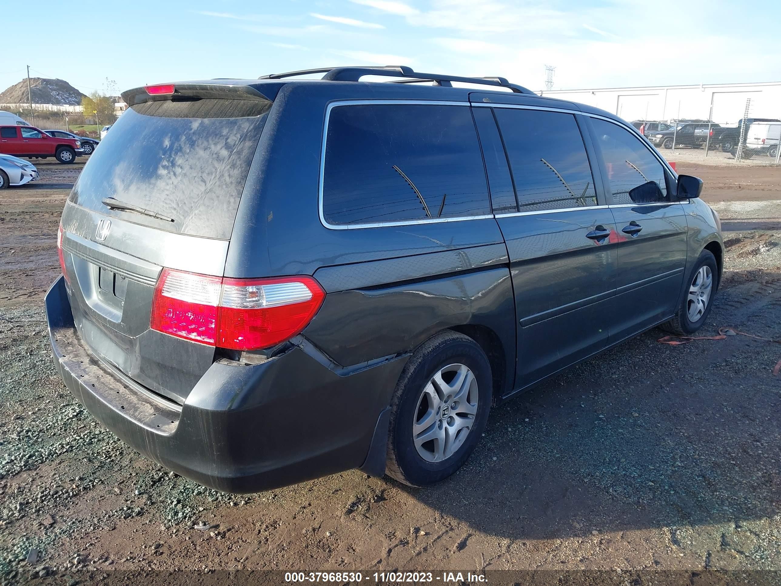 Photo 3 VIN: 5FNRL38606B418349 - HONDA ODYSSEY 