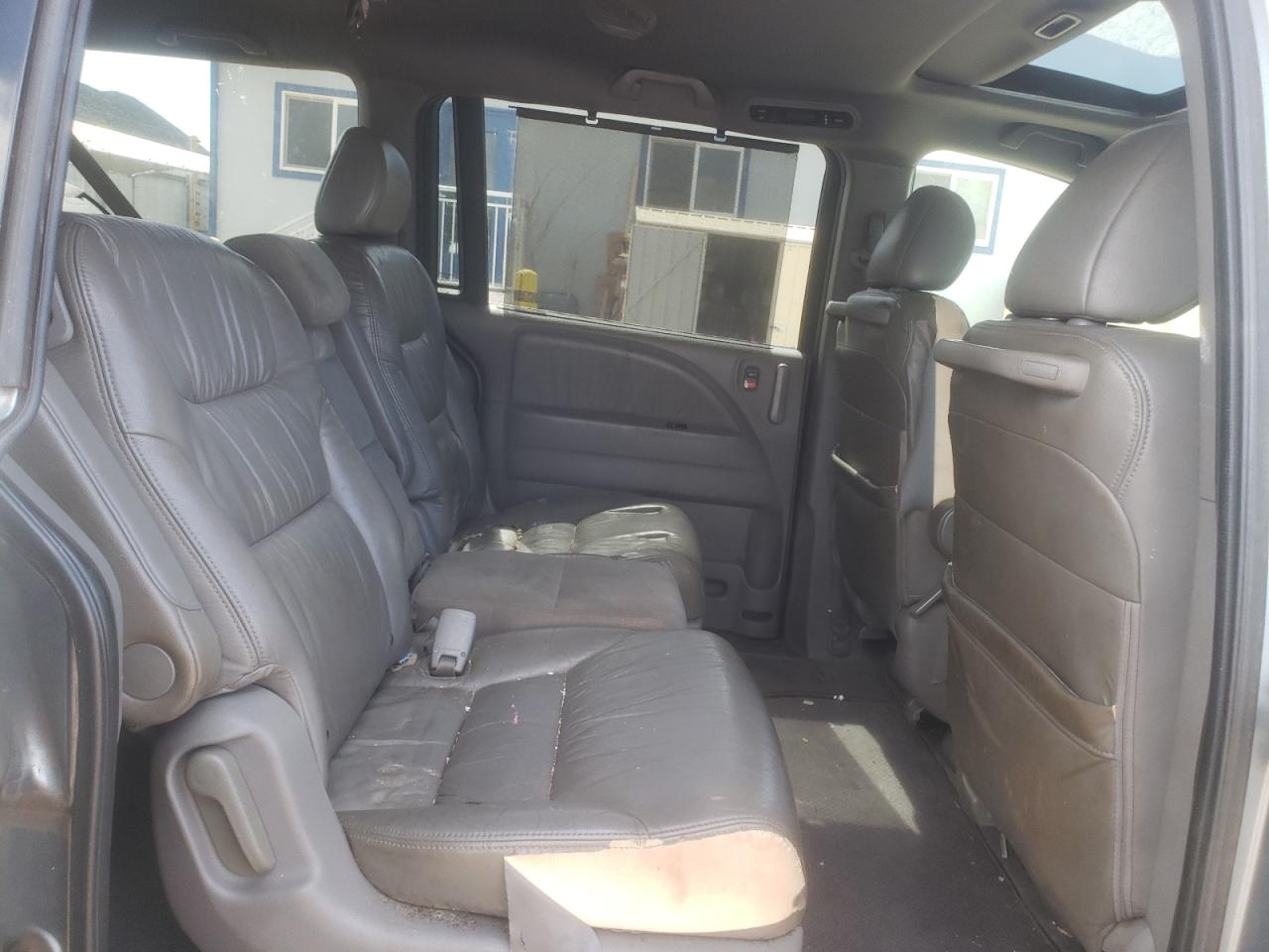 Photo 10 VIN: 5FNRL38608B007827 - HONDA ODYSSEY 