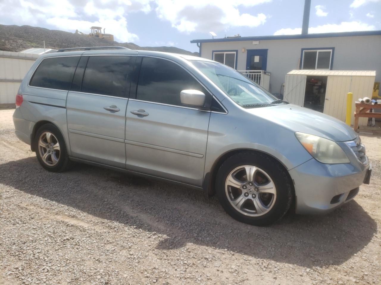 Photo 3 VIN: 5FNRL38608B007827 - HONDA ODYSSEY 