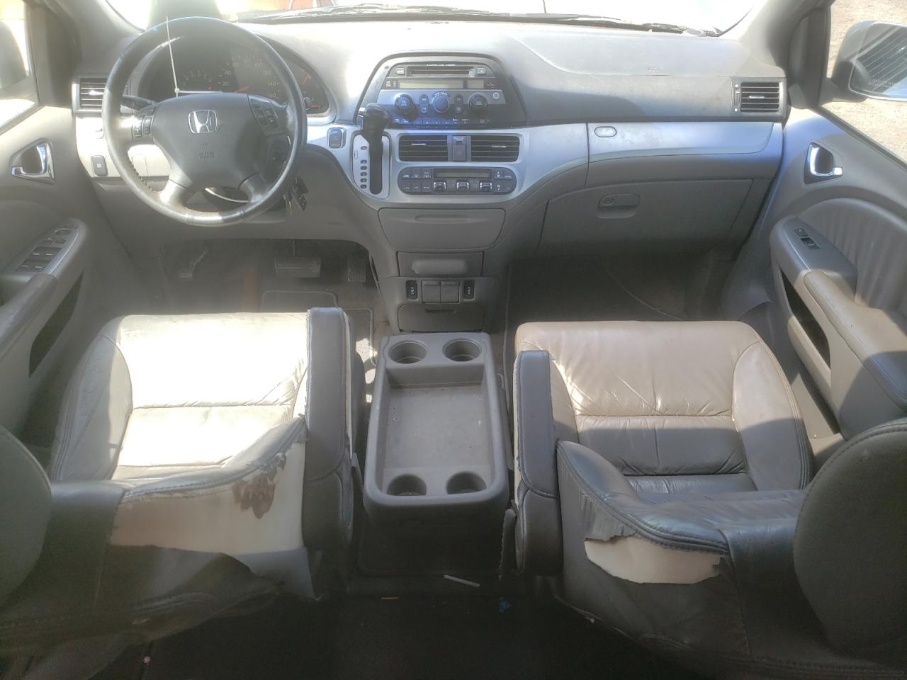 Photo 7 VIN: 5FNRL38608B007827 - HONDA ODYSSEY 