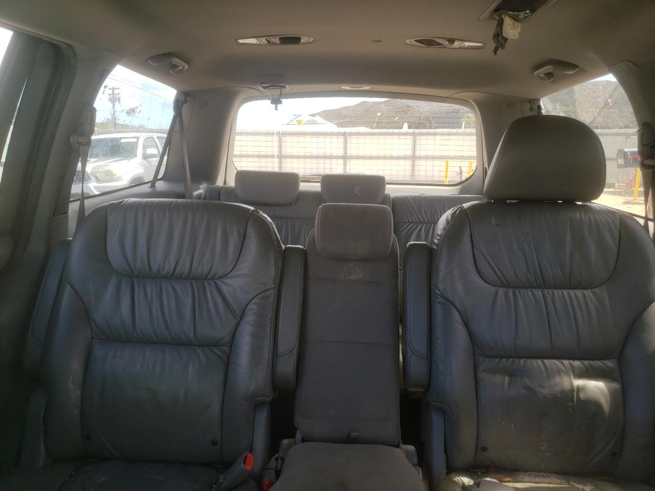 Photo 9 VIN: 5FNRL38608B007827 - HONDA ODYSSEY 