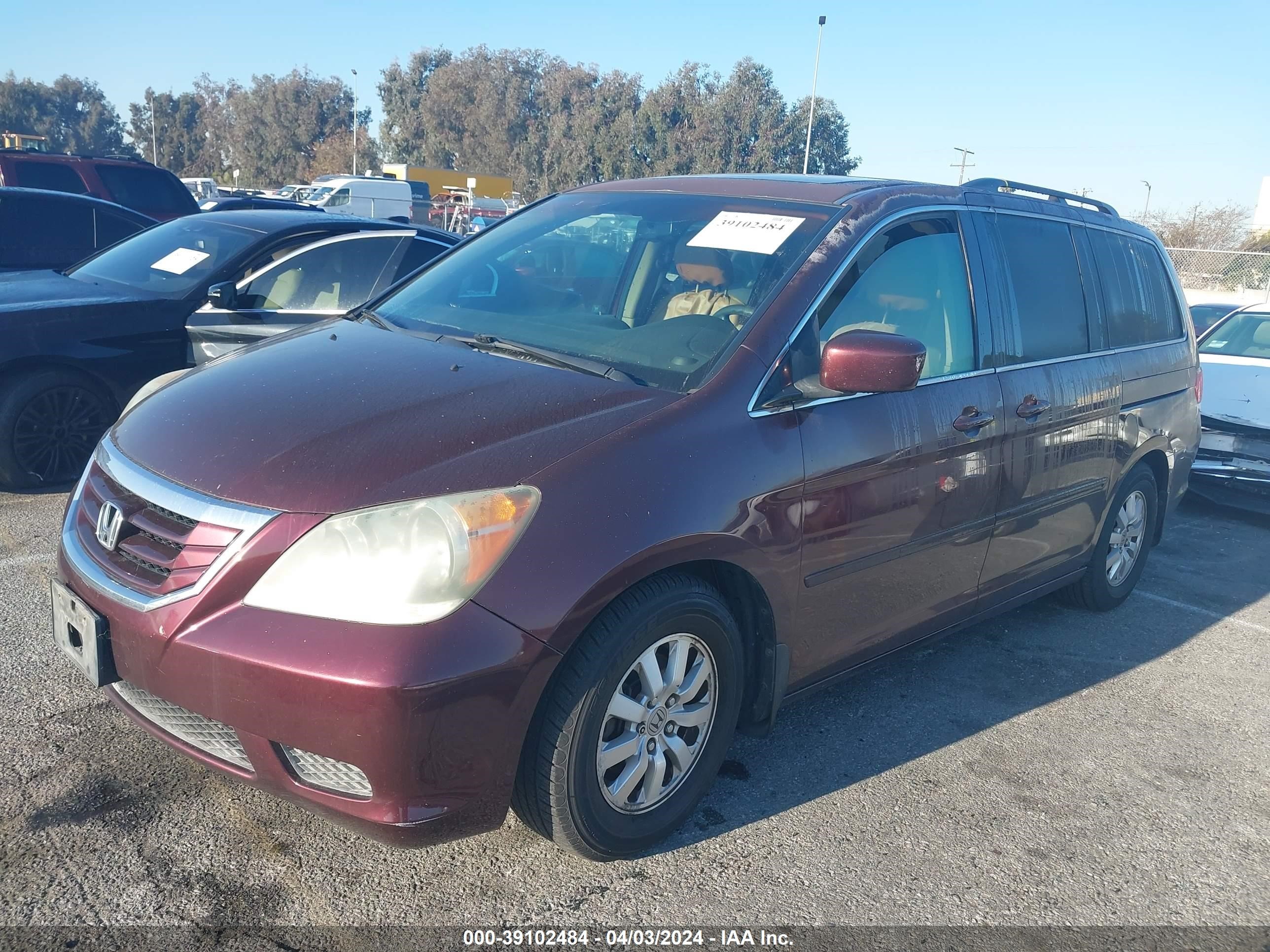 Photo 1 VIN: 5FNRL38618B068555 - HONDA ODYSSEY 