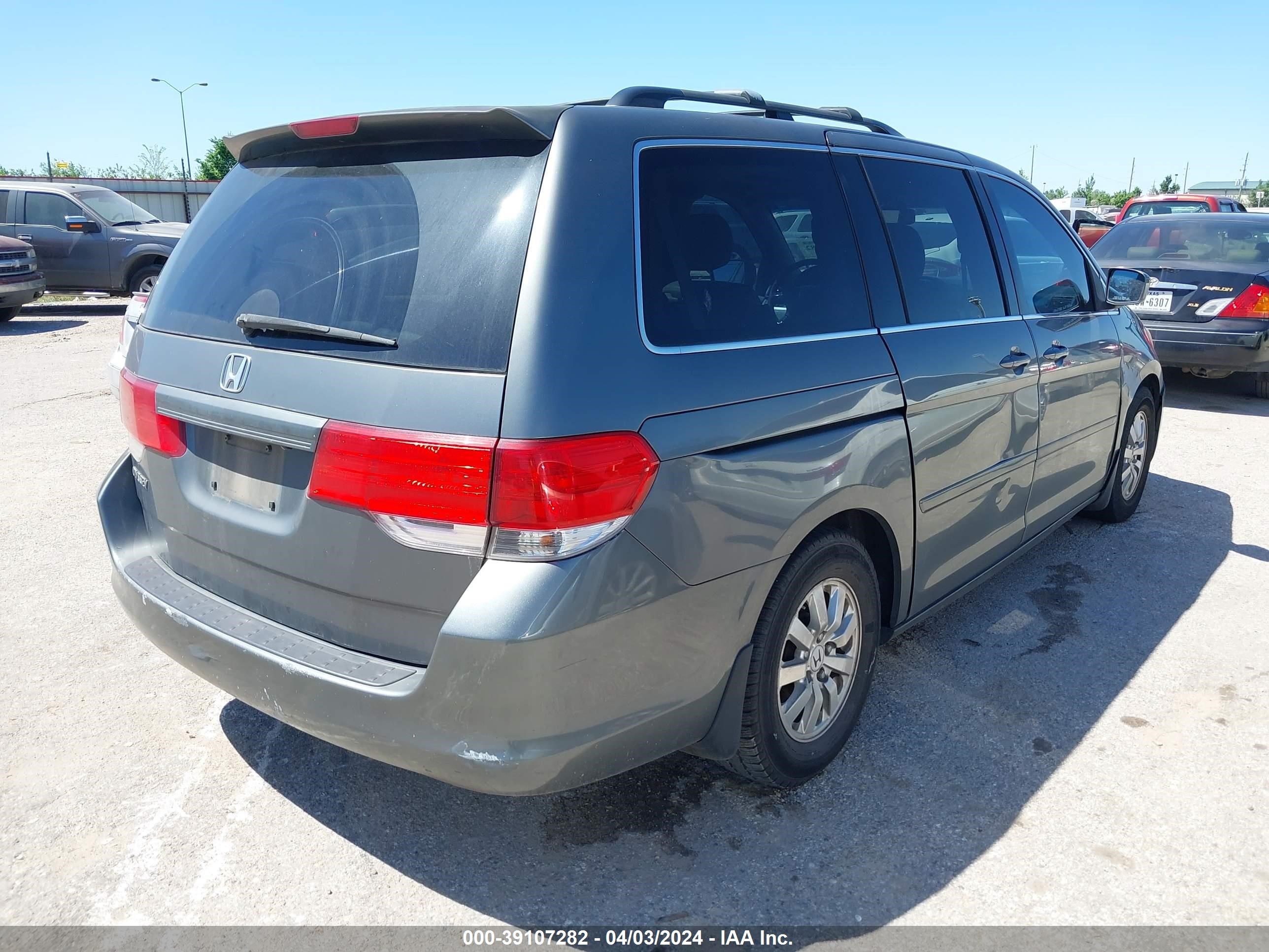 Photo 3 VIN: 5FNRL38618B087252 - HONDA ODYSSEY 