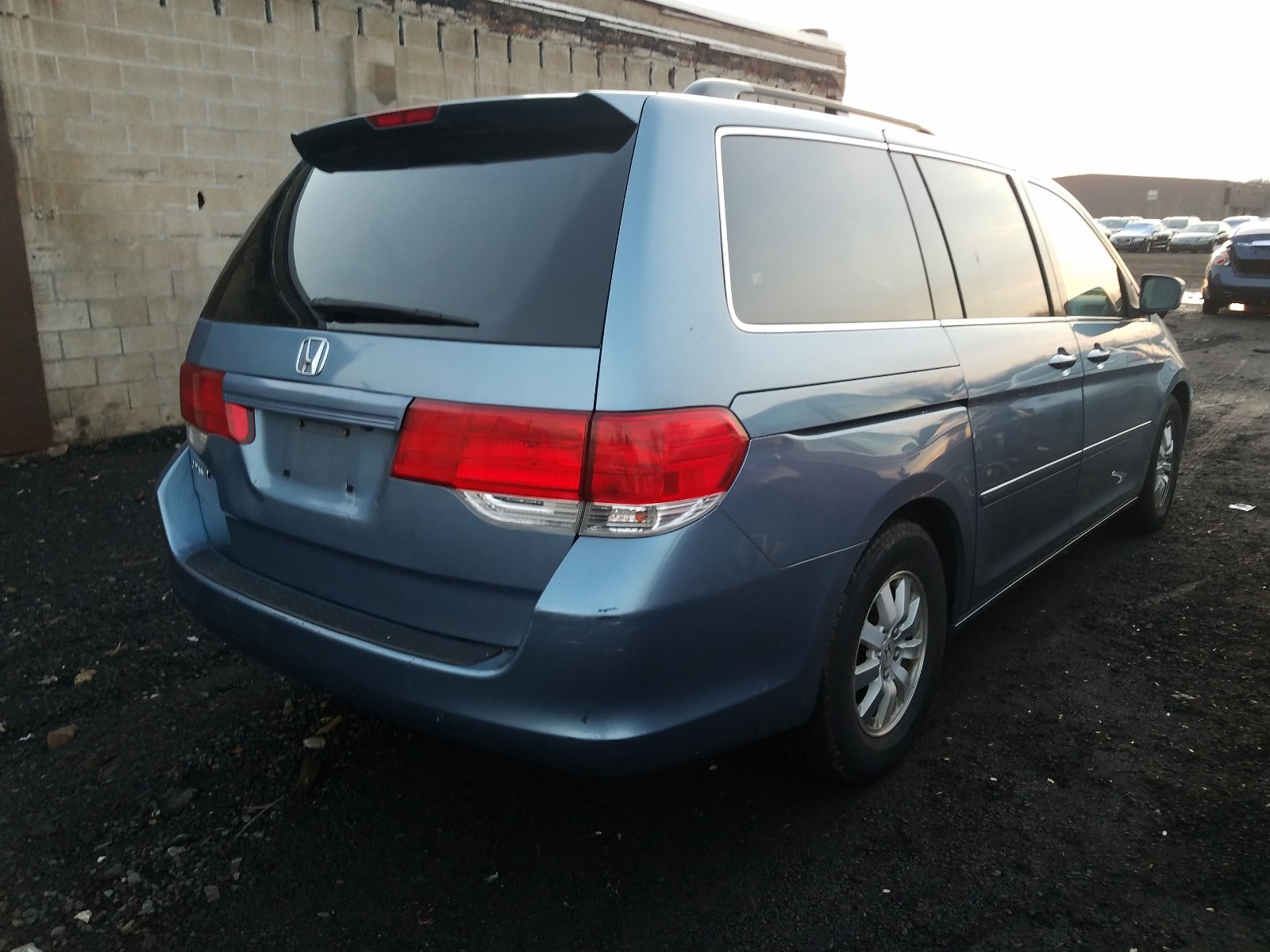 Photo 3 VIN: 5FNRL38618B110237 - HONDA ODYSSEY EX 