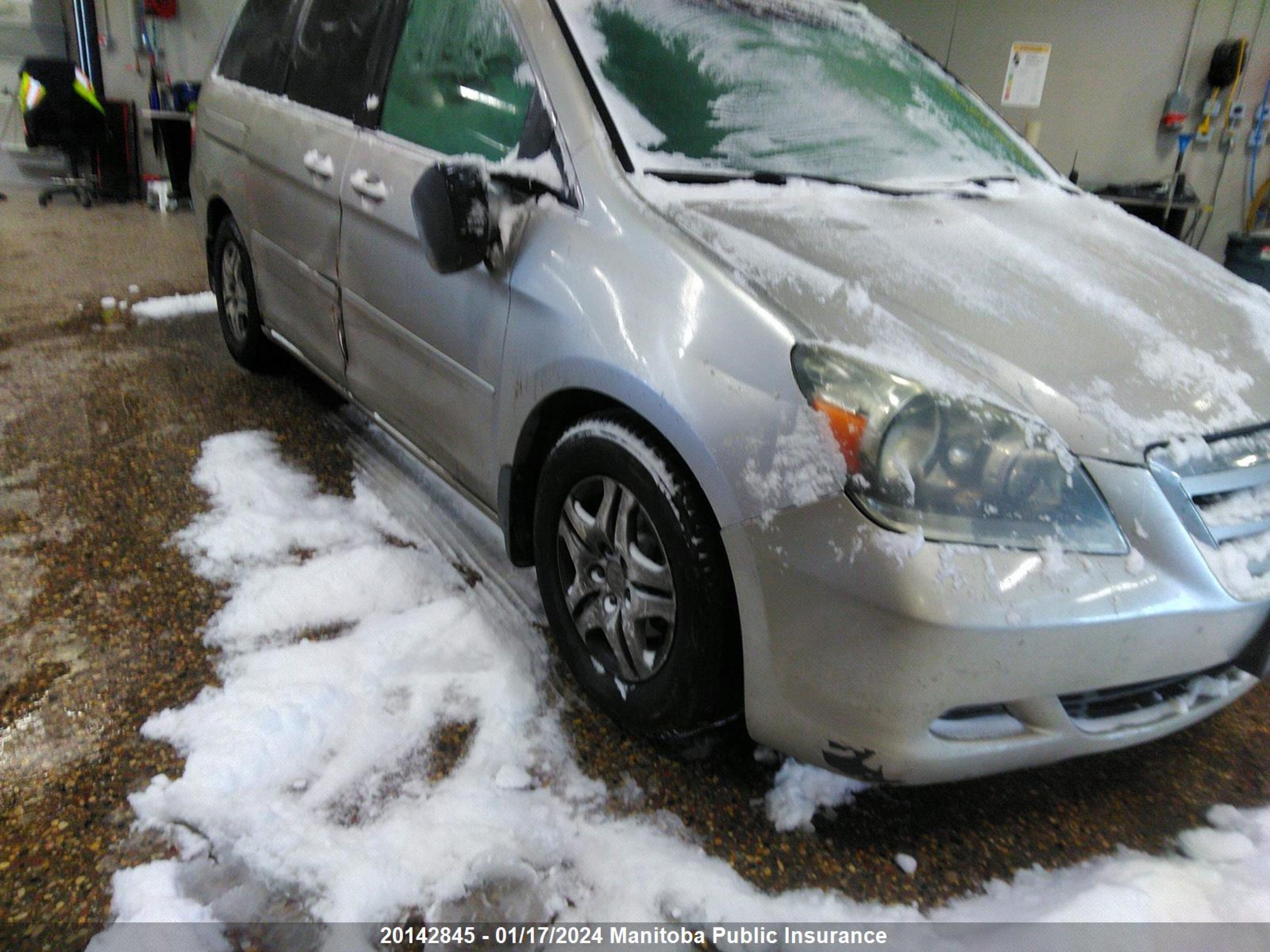 Photo 5 VIN: 5FNRL38625B503031 - HONDA ODYSSEY 