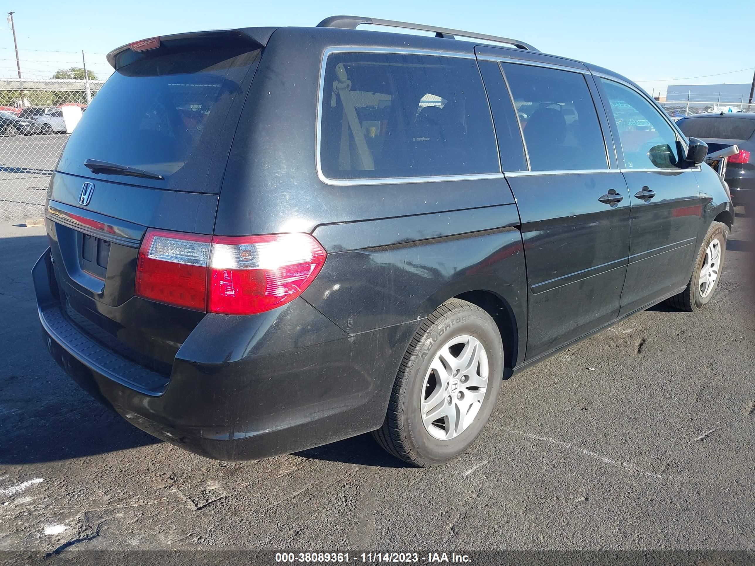 Photo 3 VIN: 5FNRL38627B141365 - HONDA ODYSSEY 