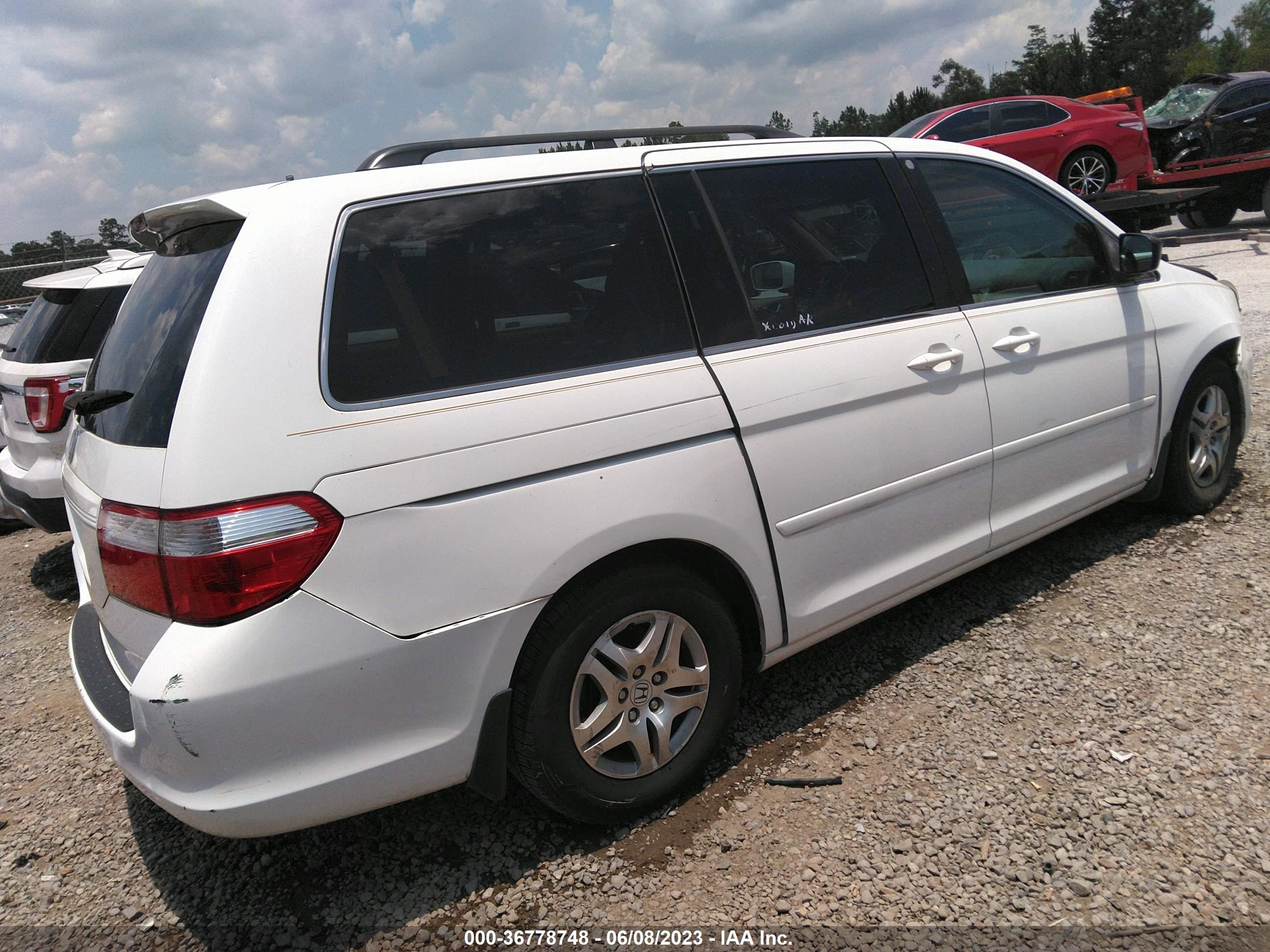 Photo 3 VIN: 5FNRL38627B460068 - HONDA ODYSSEY 