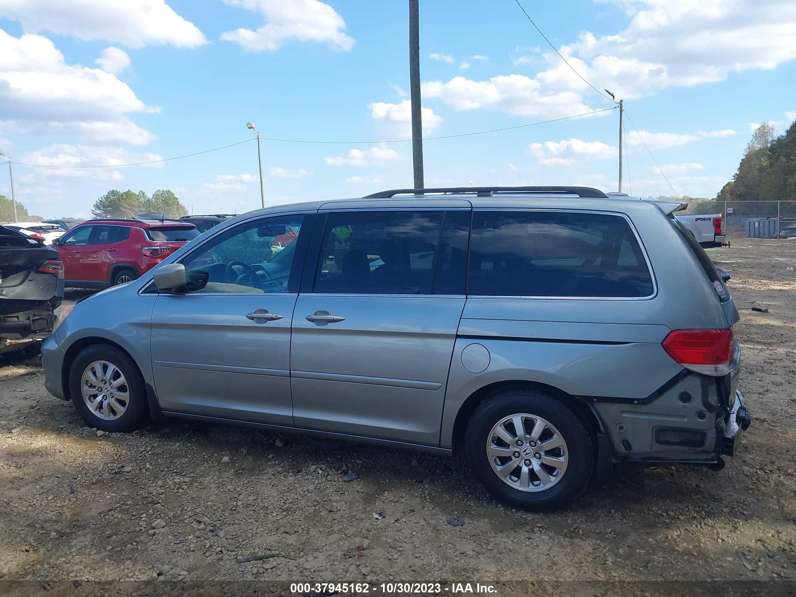 Photo 14 VIN: 5FNRL38628B009286 - HONDA ODYSSEY 