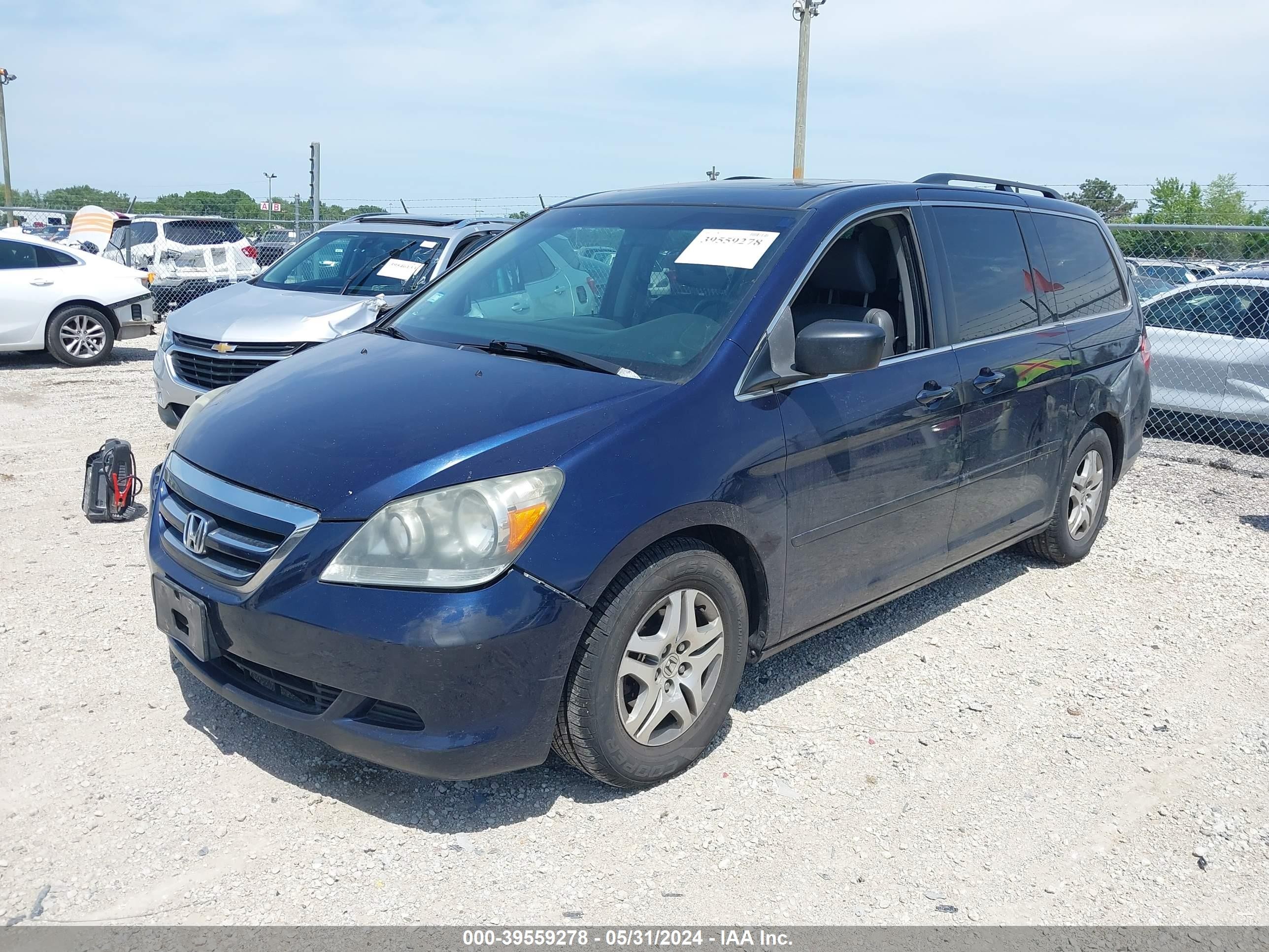 Photo 1 VIN: 5FNRL38637B064957 - HONDA ODYSSEY 