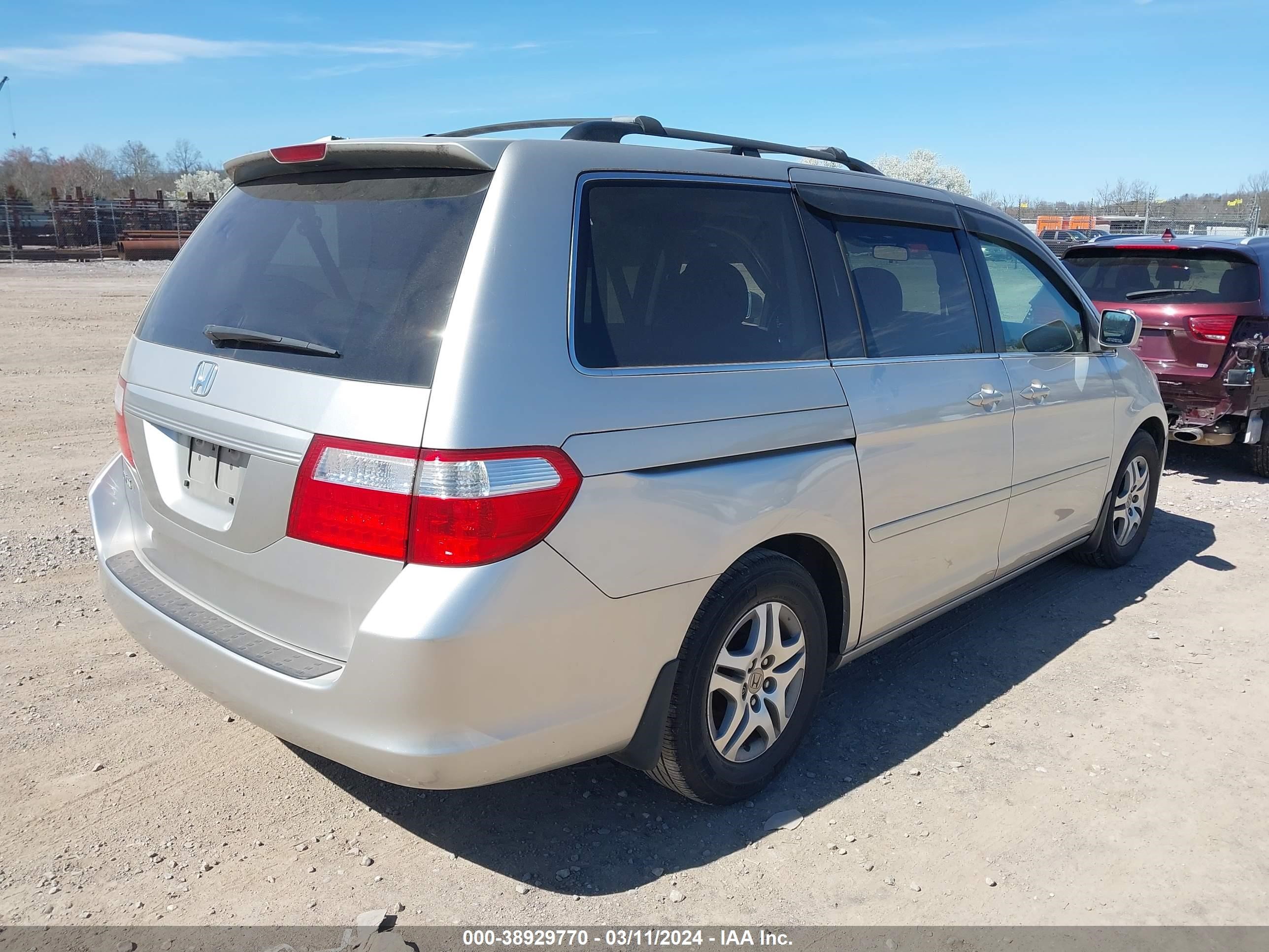 Photo 3 VIN: 5FNRL38637B409548 - HONDA ODYSSEY 