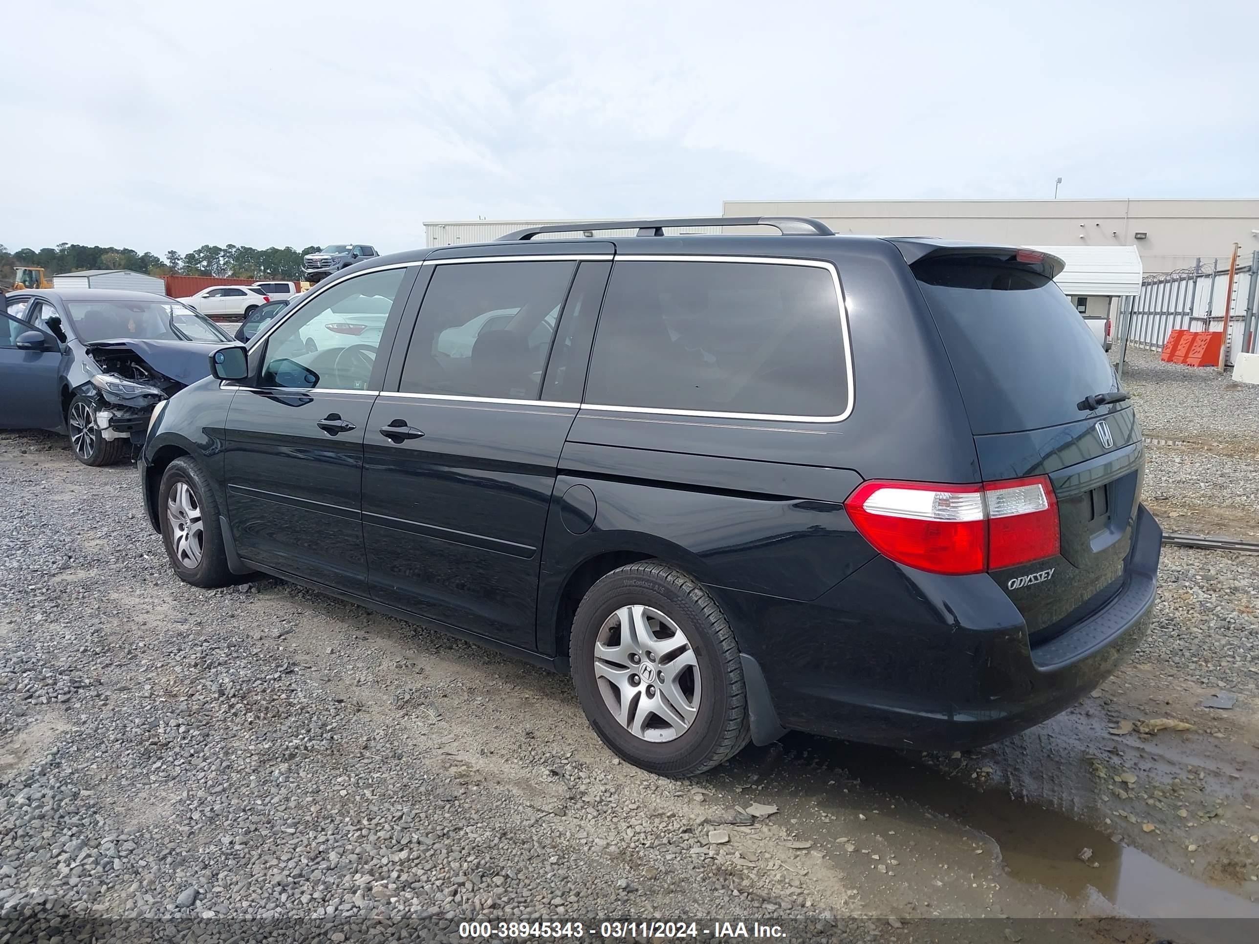 Photo 2 VIN: 5FNRL38646B052072 - HONDA ODYSSEY 