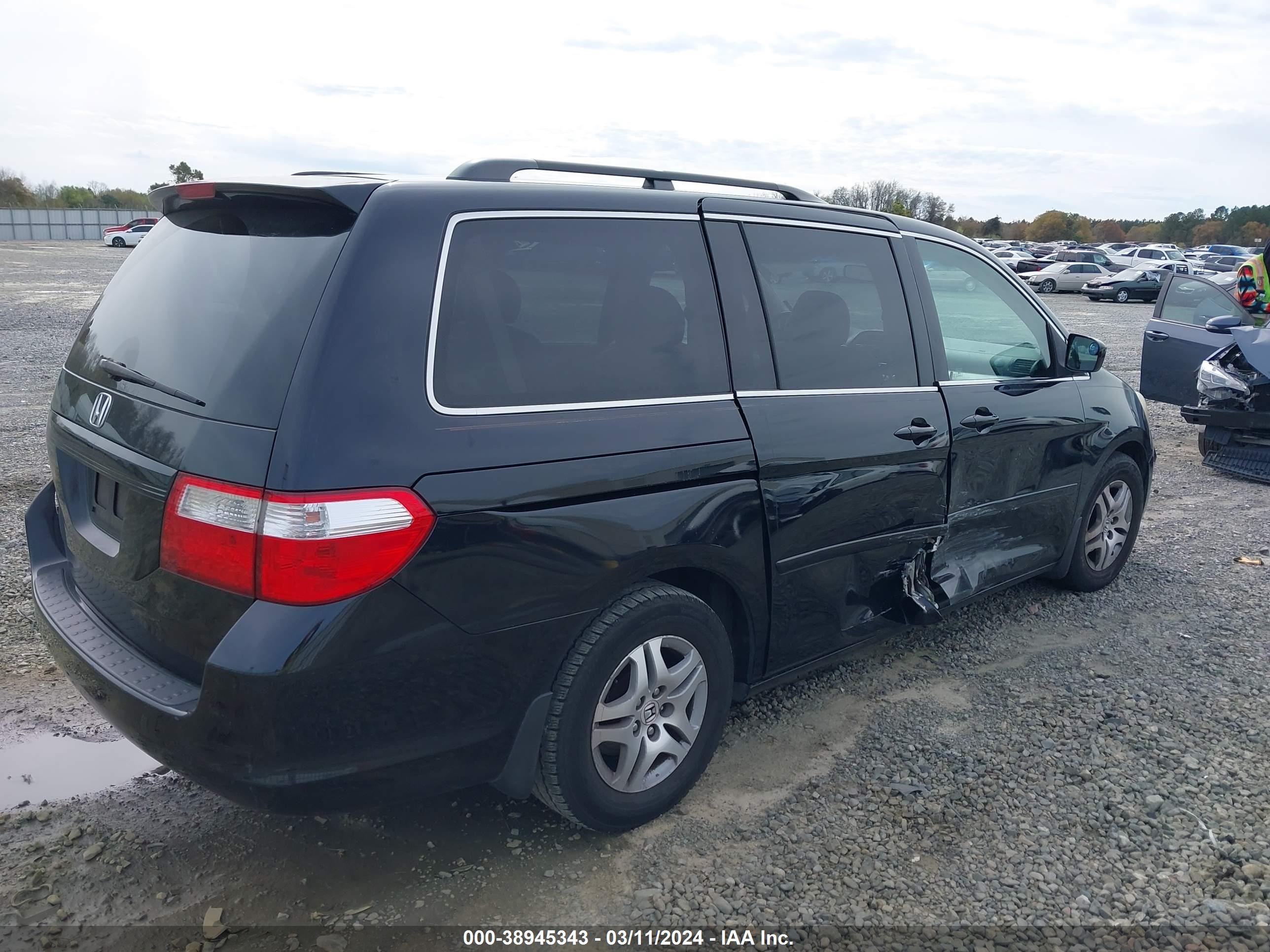 Photo 3 VIN: 5FNRL38646B052072 - HONDA ODYSSEY 