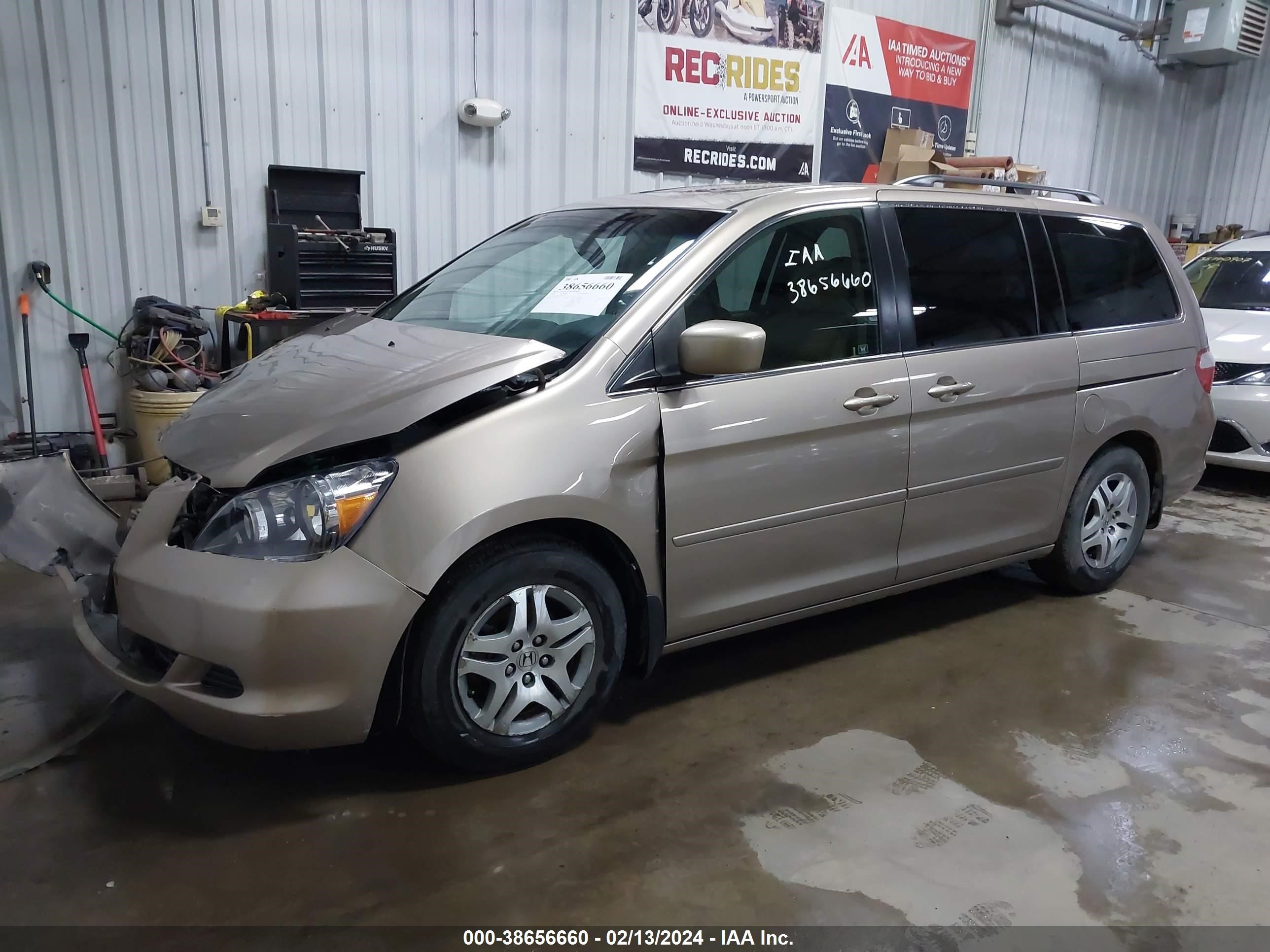 Photo 1 VIN: 5FNRL38647B405864 - HONDA ODYSSEY 