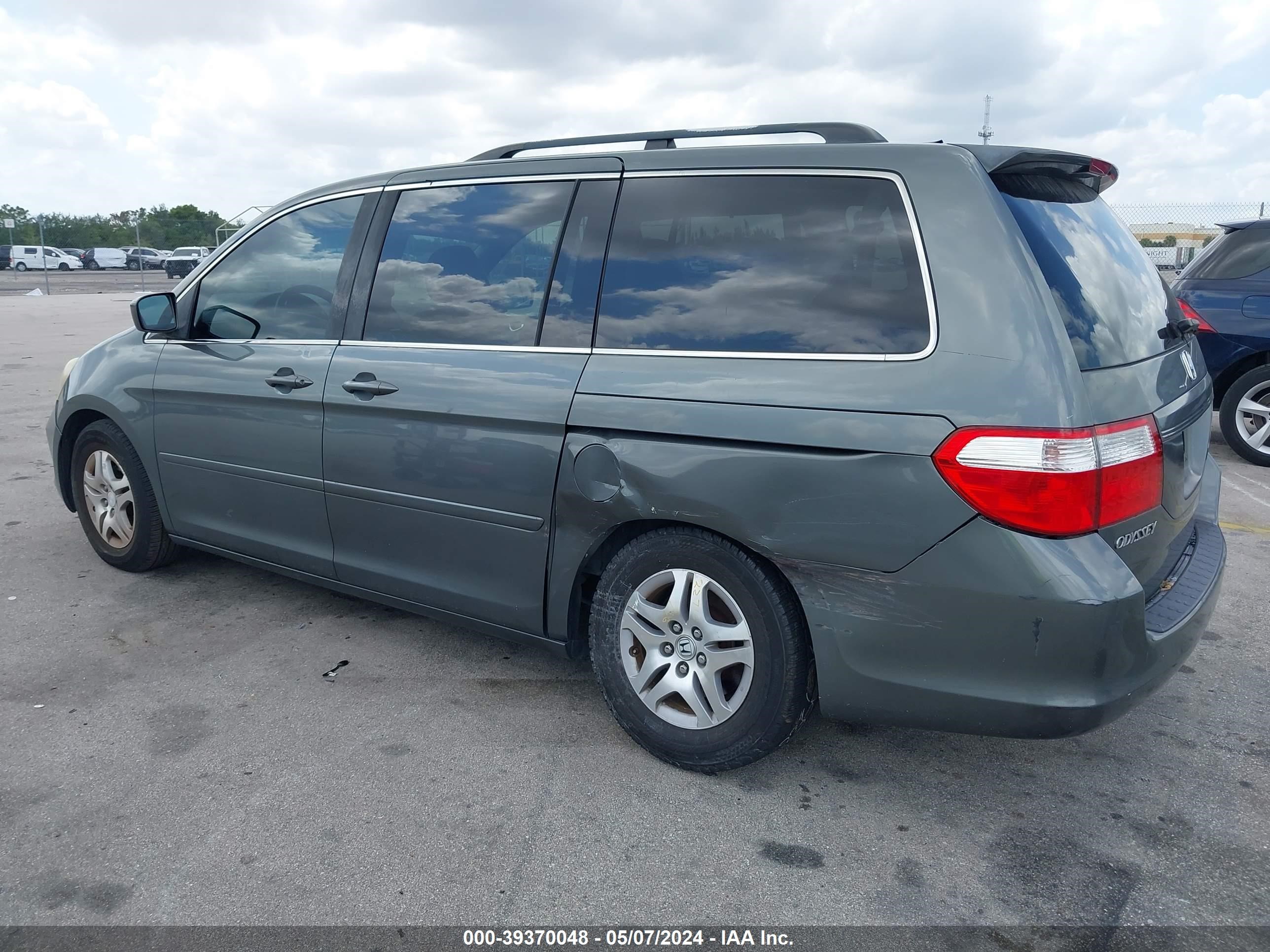 Photo 5 VIN: 5FNRL38647B448357 - HONDA ODYSSEY 