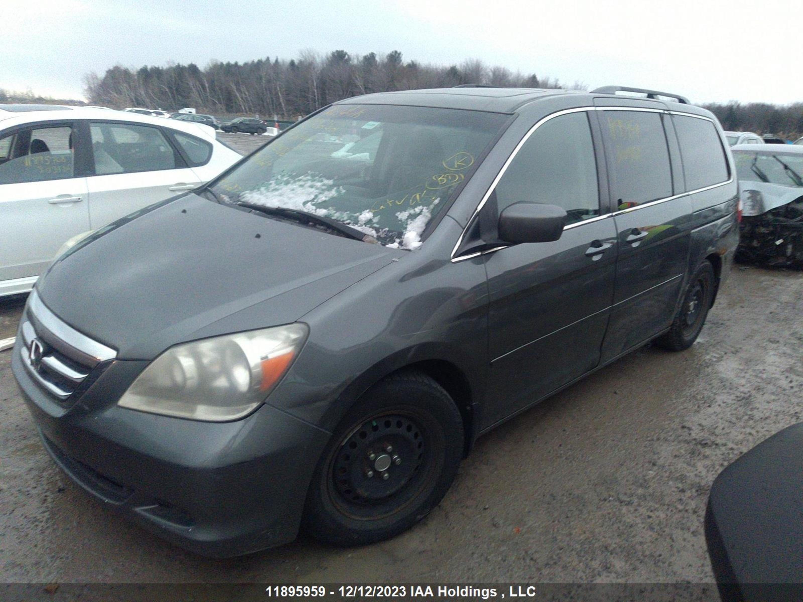 Photo 1 VIN: 5FNRL38647B500408 - HONDA ODYSSEY 