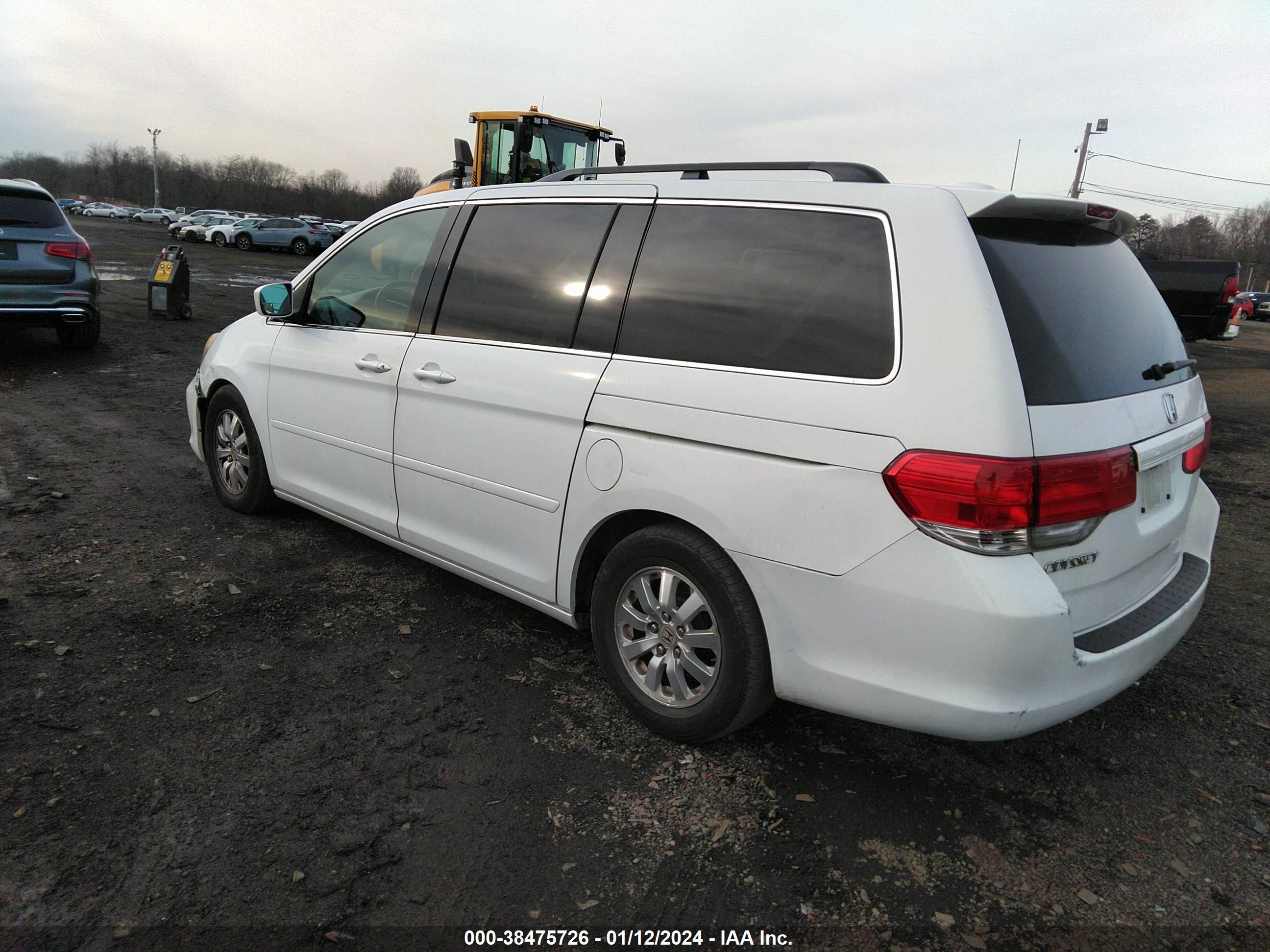 Photo 2 VIN: 5FNRL38648B400326 - HONDA ODYSSEY 