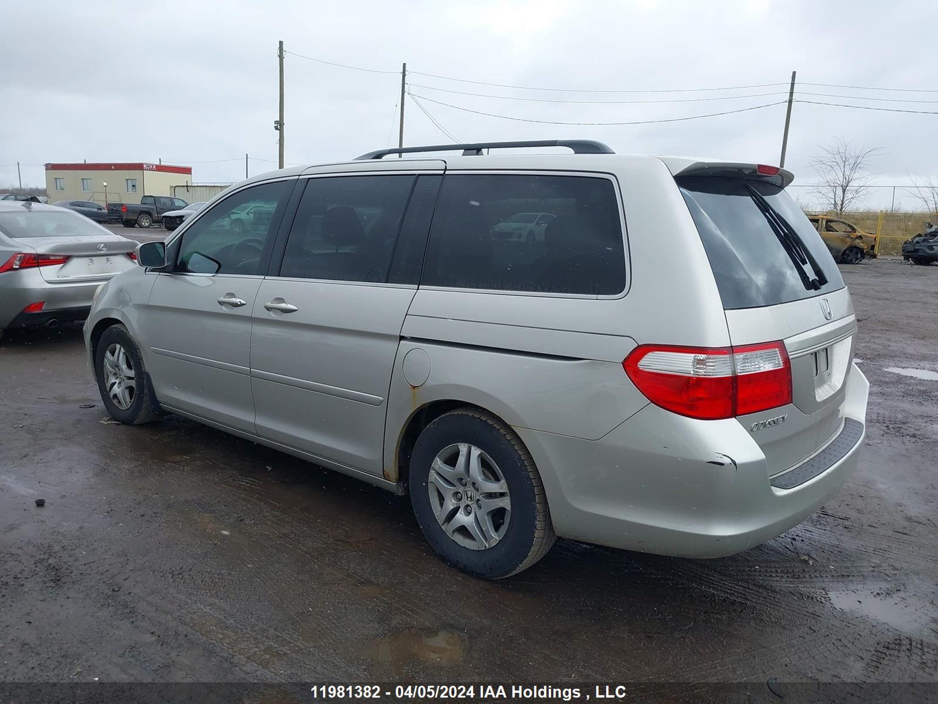 Photo 2 VIN: 5FNRL38656B510220 - HONDA ODYSSEY 